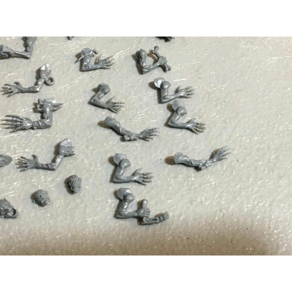 A23456 WARHAMMER FANTASY VAMPIRE COUNTS UNDEAD BITS LOT GHOUL ARMS GW
