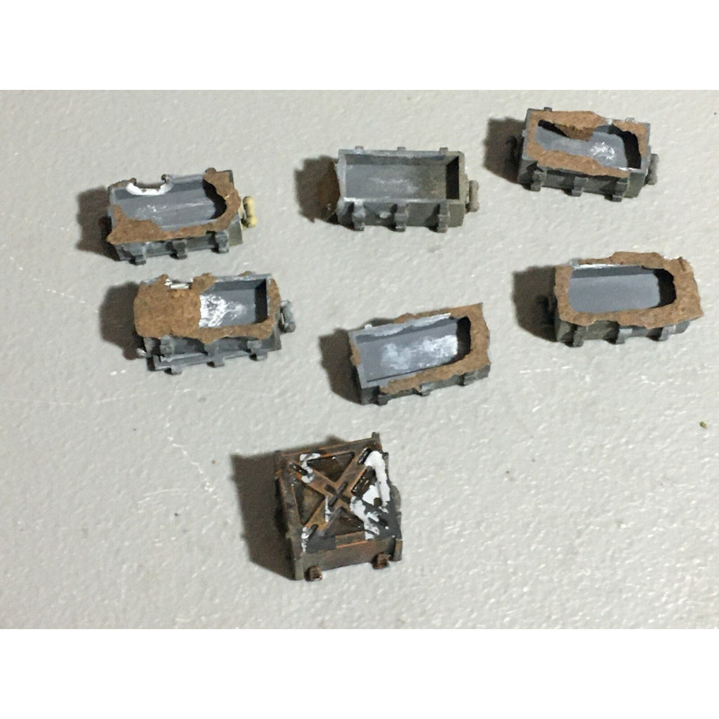A22419 WARHAMMER 40K BITS LOT CRATES OBJECTIVE MARKERS GAMES WORKSHOP GW