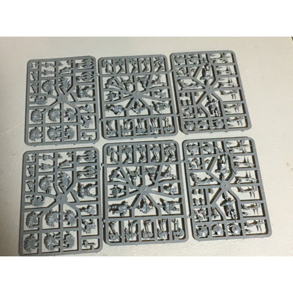 A20190 WARHAMMER AOS FYRESLAYERS BITS LOT VULKITE BERZERKERS NOS 10 PK ON SPRUE