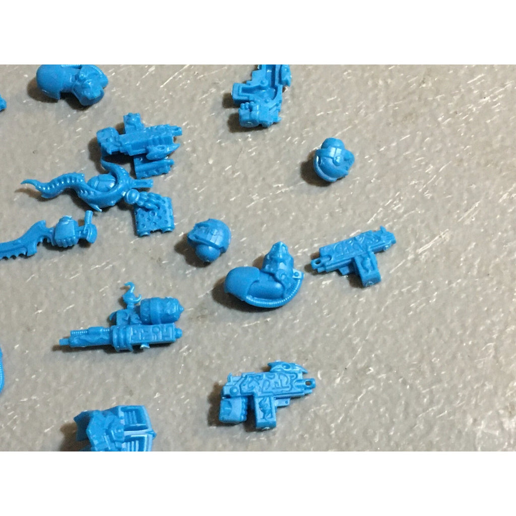A16775 WARHAMMER 40K CHAOS SPACE MARINES SCARAB OCCULT BITS+ METAL NOISE BLASTER