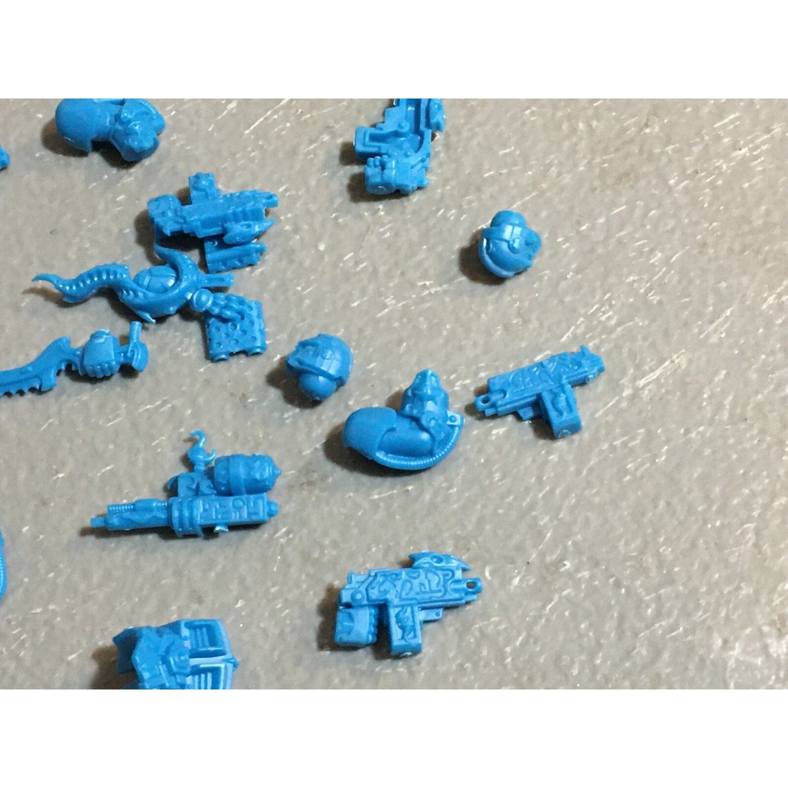 A16775 WARHAMMER 40K CHAOS SPACE MARINES SCARAB OCCULT BITS+ METAL NOISE BLASTER