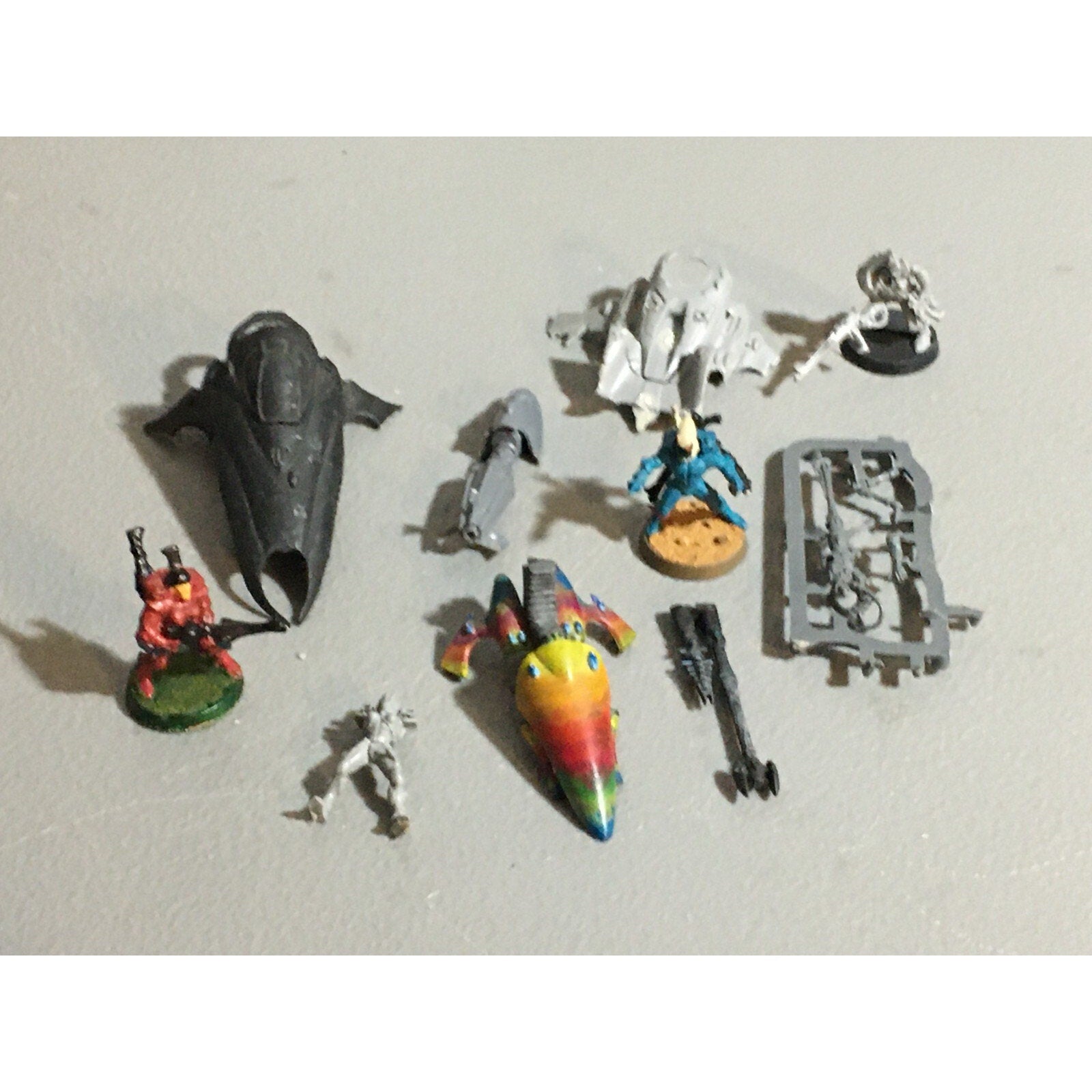 A21044 WARHAMMER 40K ELDAR CRAFTWORLDS INCOMPLETE LOT VYPER GUARDIAN