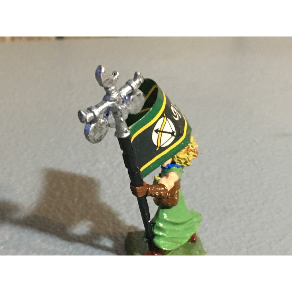A24674 WARHAMMER FANTASY WOOD ELVES MOON STANDARD METAL PAINTED GW