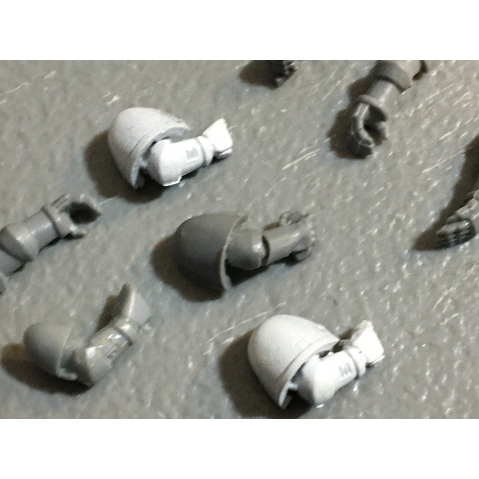 A22996 WARHAMMER 40K SPACE MARINES BITS LOT ARMS GW GAMES WORKSHOP