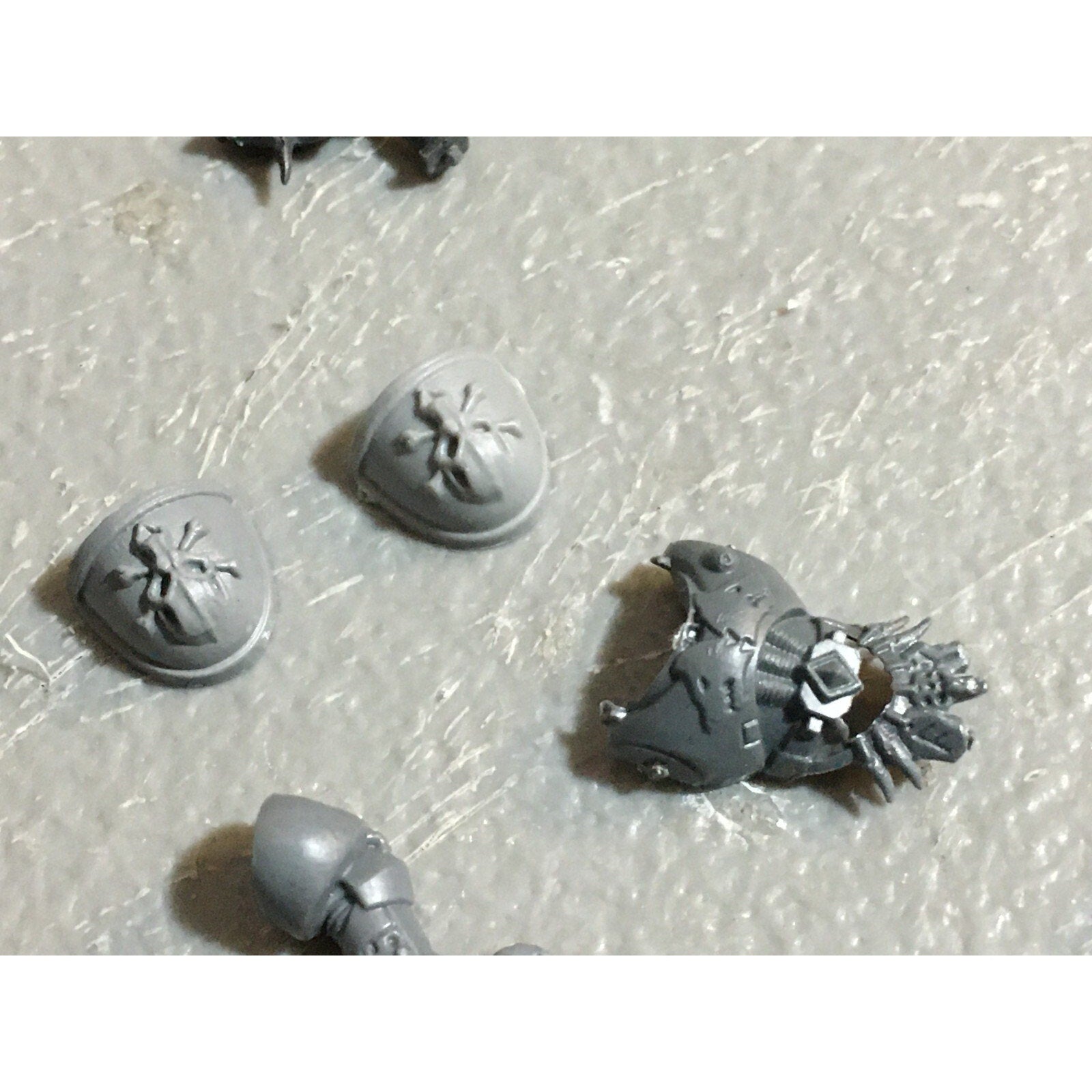 A23175 WARHAMMER 40K SPACE MARINES WOLVES BITS LOT MIXED GW GAMES WORKSHOP