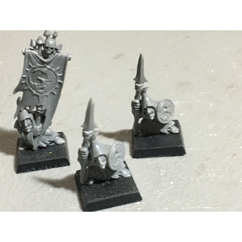 A22618 WARHAMMER FANTASY ORCS & GOBLINS BITS LOT NIGHT GOBLIN MIXED GW