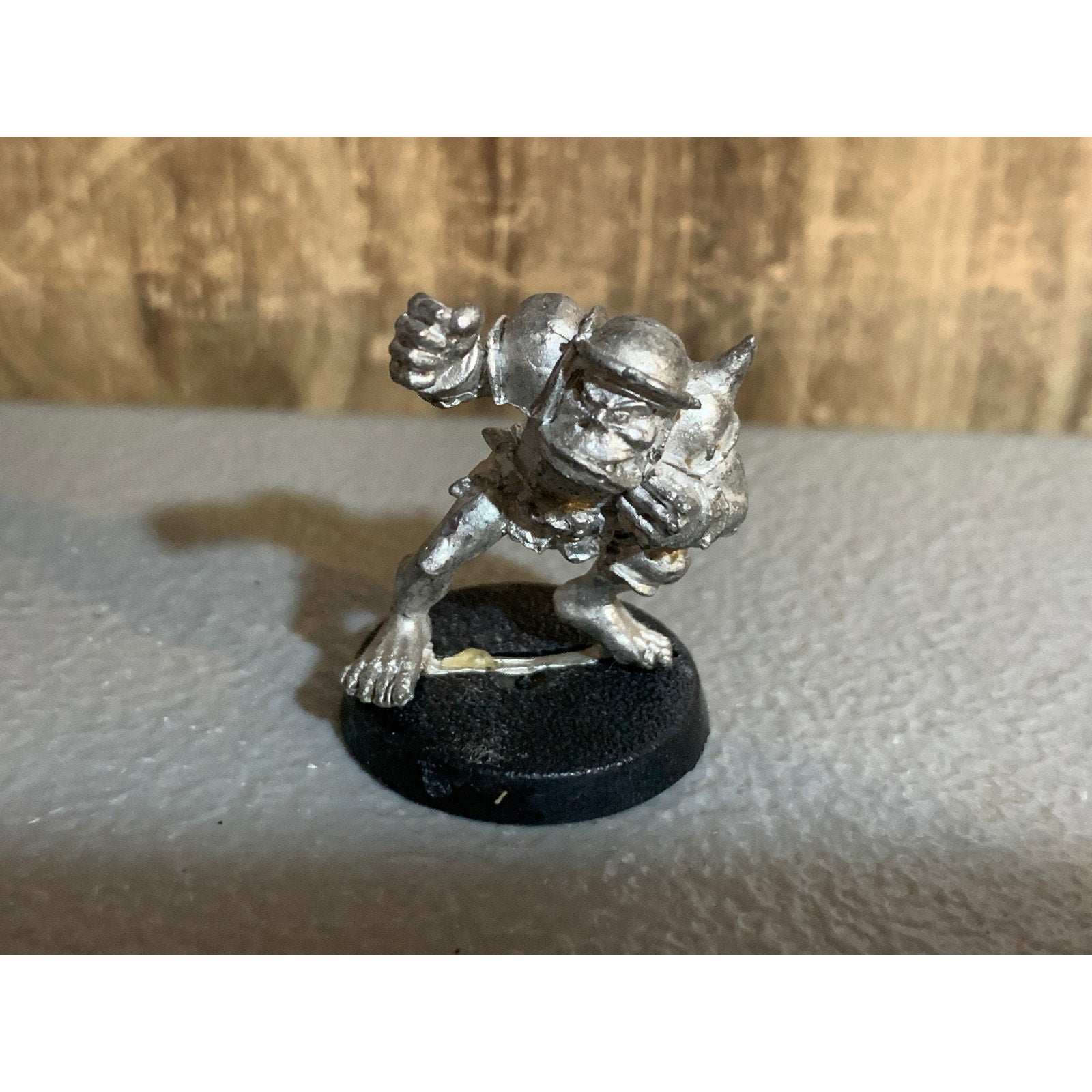 A30186 WARHAMMER BLOOD BOWL OOP ORKS ORC METAL CATCHER