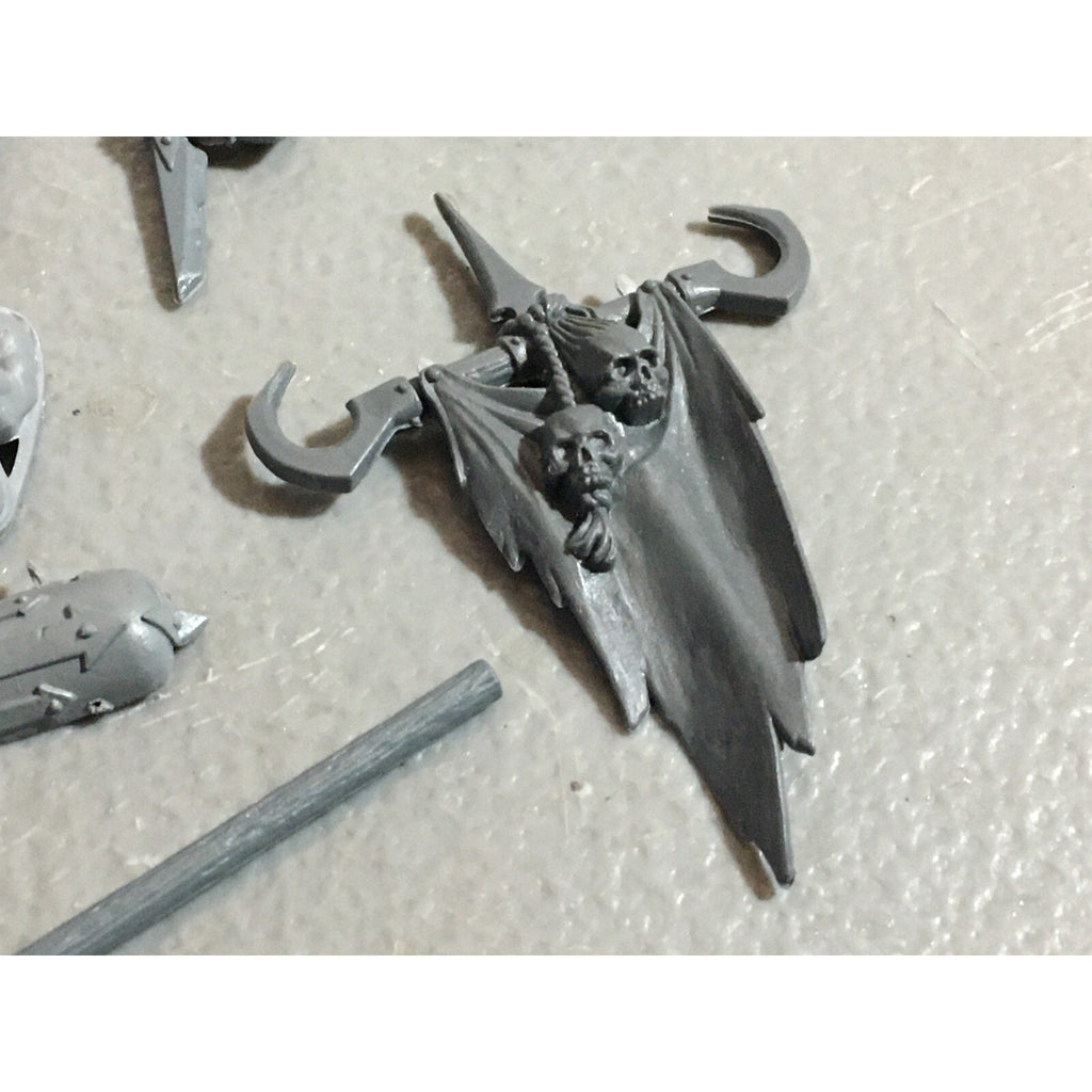 A22185 WARHAMMER FANTASY CHAOS MORTALS BITS LOT MIXED MARAUDER COMMAND & ARMS GW