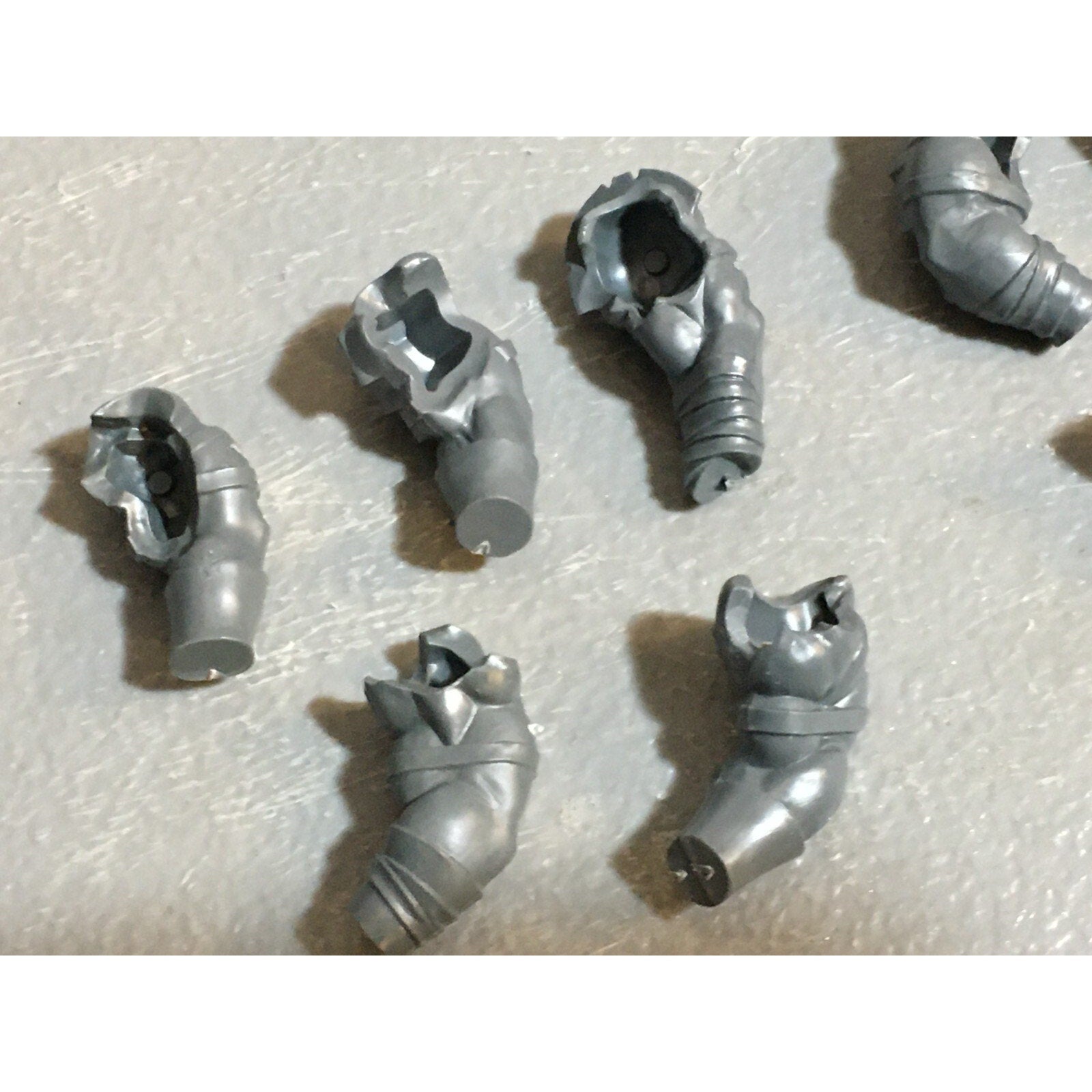 A23168 WARHAMMER FANTASY CHAOS BEASTMEN BITS LOT MINOTAUR ARMS GW GAMES WORKSHOP