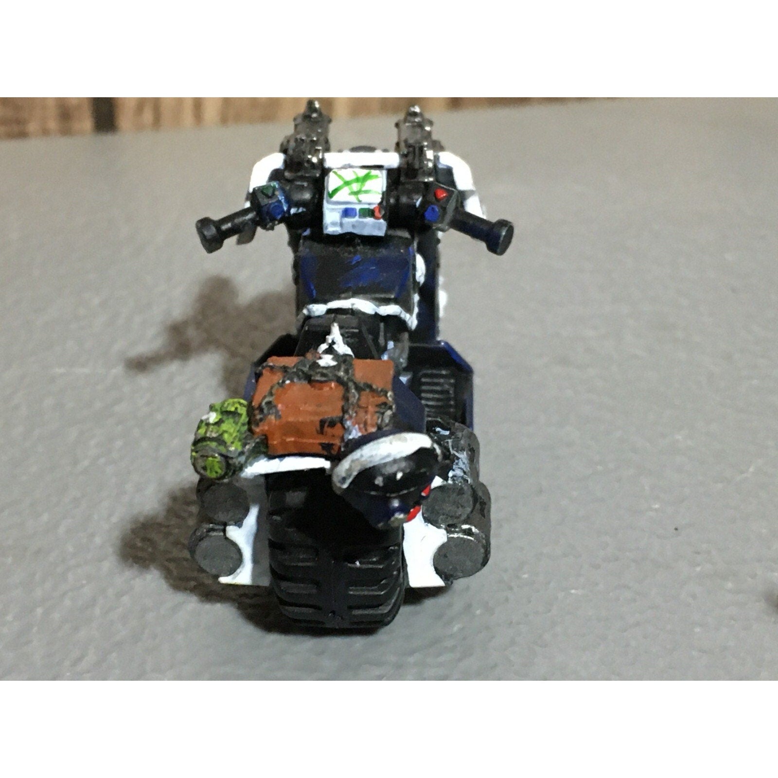 A20736 WARHAMMER 40K METAL SPACE MARINES METAL CAPTAIN ON BIKE OOP BIKER