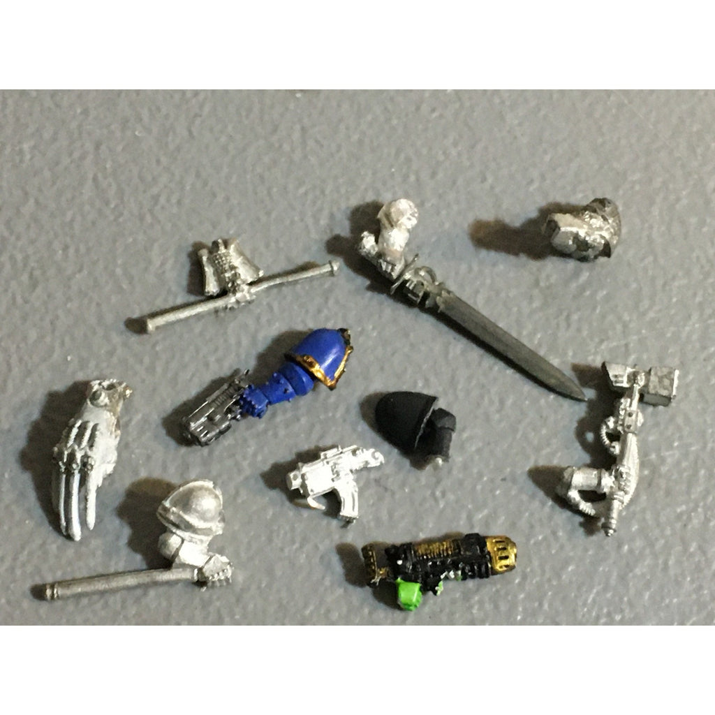 A32485 WARHAMMER 40K SPACE MARINES METAL BIT LOT PLASMA ARM HAMMER GW