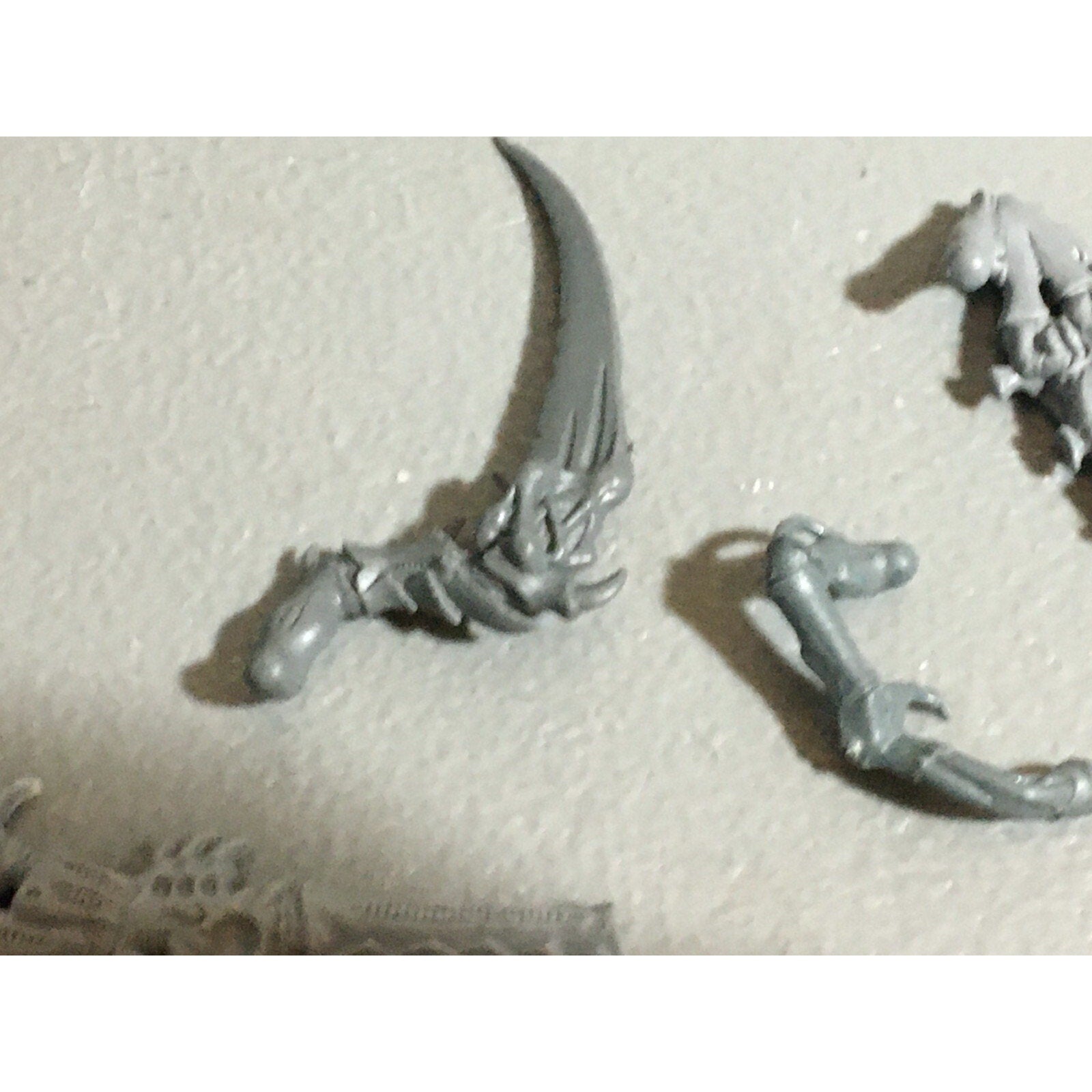A22313 WARHAMMER 40K TYRANIDS BITS LOT MIXED GAMES WORKSHOP GW