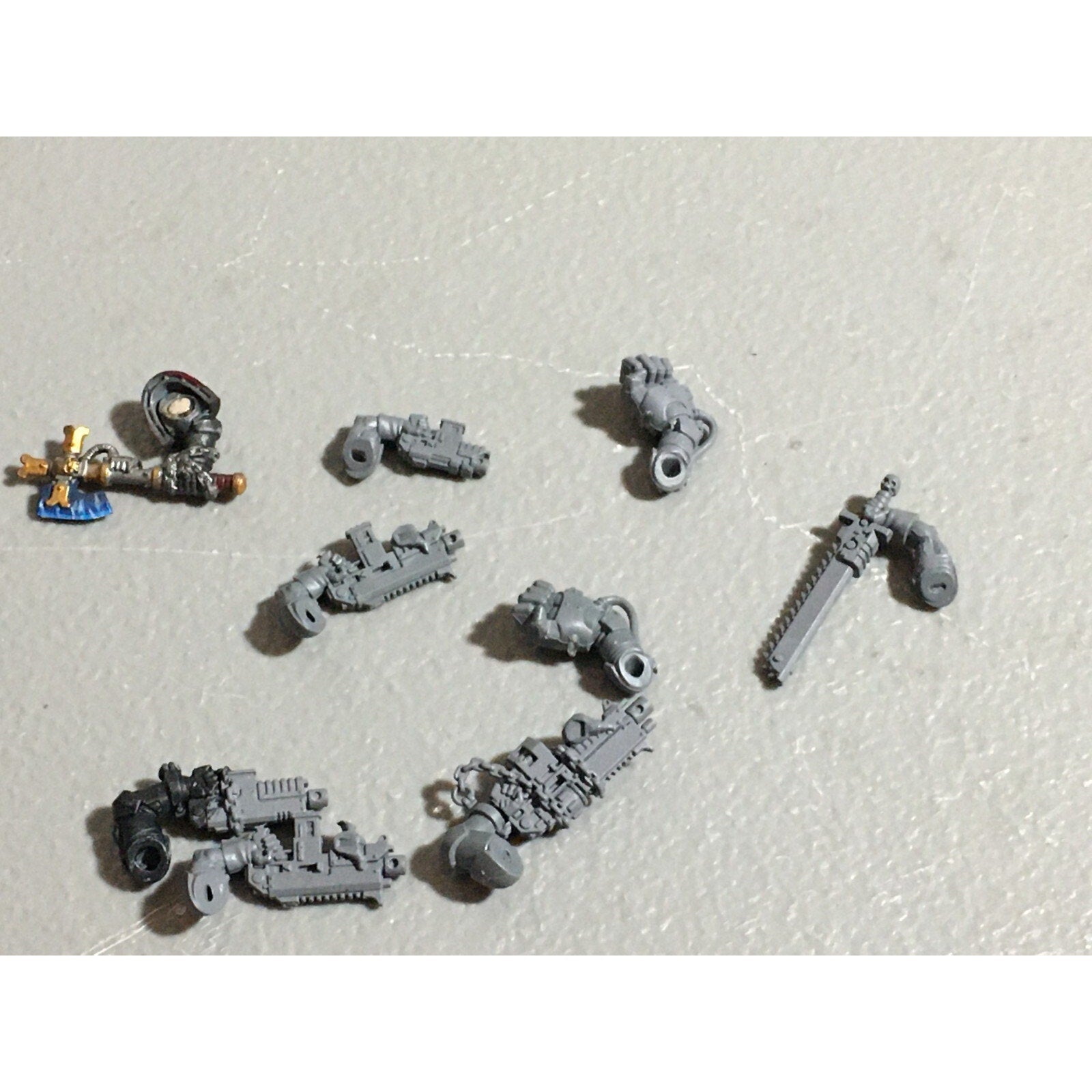A22271 WARHAMMER 40K SPACE MARINES BLACK TEMPLARS BITS LOT POWER FIST BOLT GW
