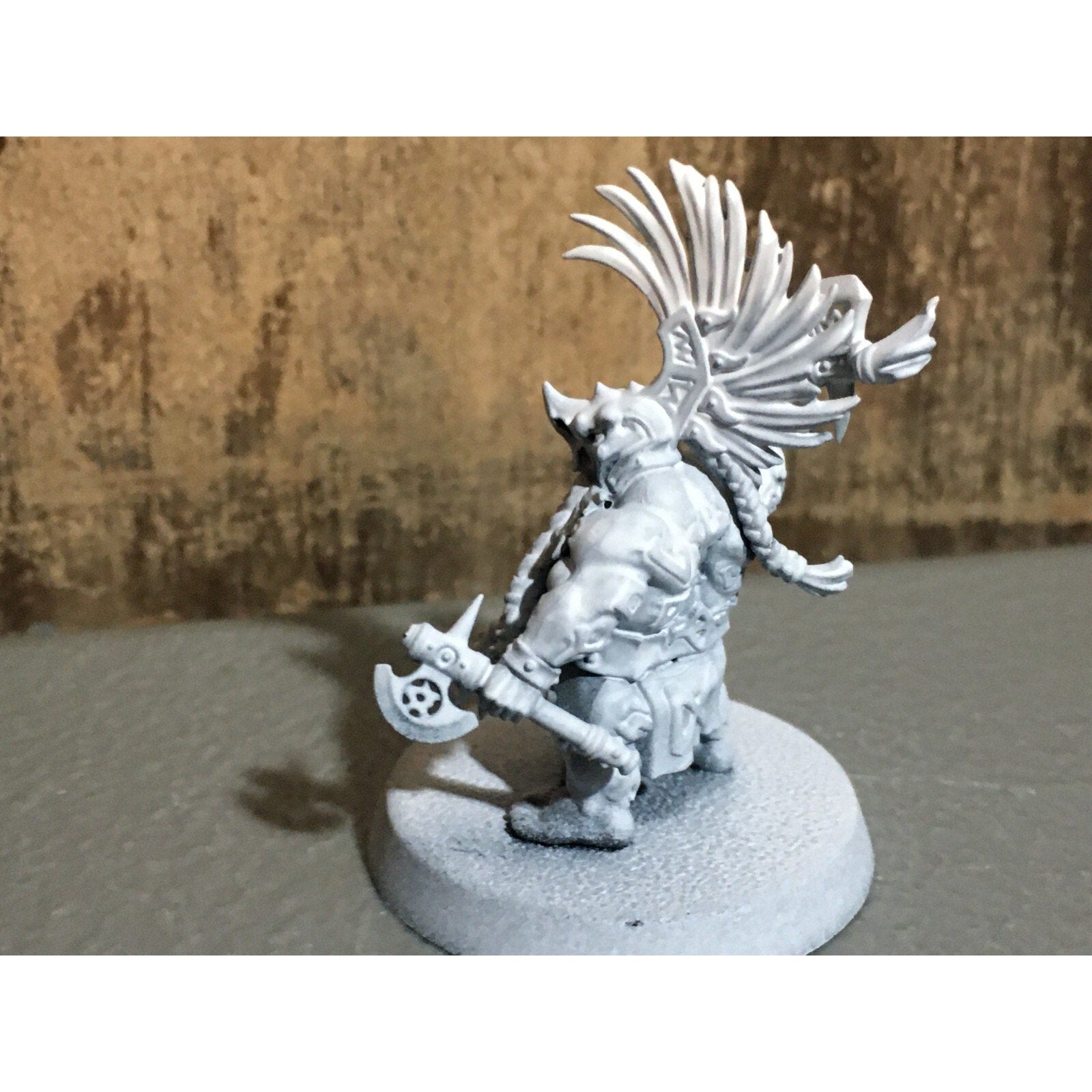 A20169 WARHAMMER FANTASY AOS FYRESLAYERS RUNESON PRIMED
