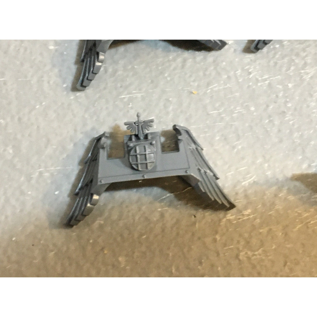 A29407 WARHAMMER 40K SPACE MARINES DARK ANGELS BITS LOT BIKE FRONT PLATES + LEGS