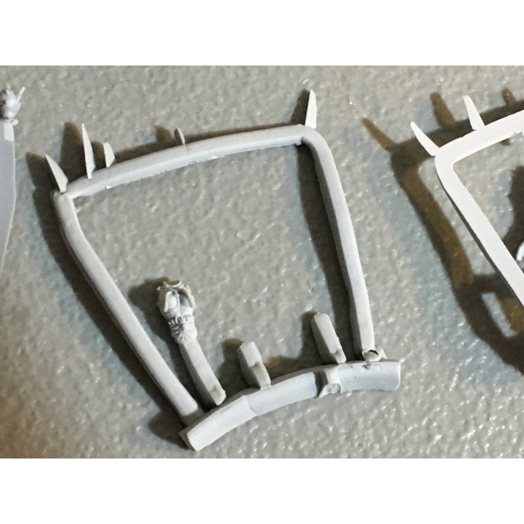 A32521 RAGING HEROES BITS LOT LEGS TORSO GUN ARM ELVES WAR GAMES MINIATURES