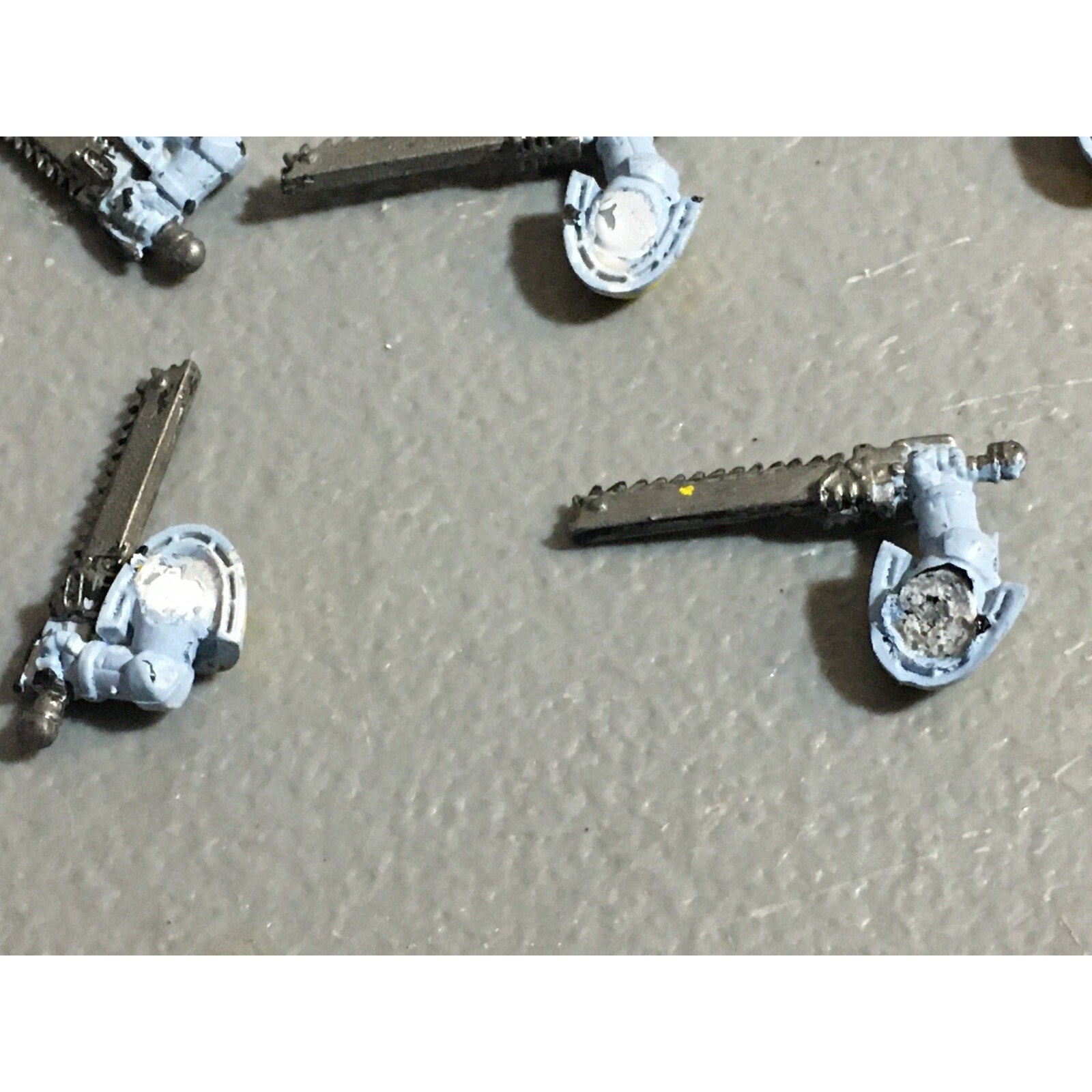 A22985 WARHAMMER 40K SPACE MARINES BITS LOT CHAINSWORD ARMS GW GAMES WORKSHOP