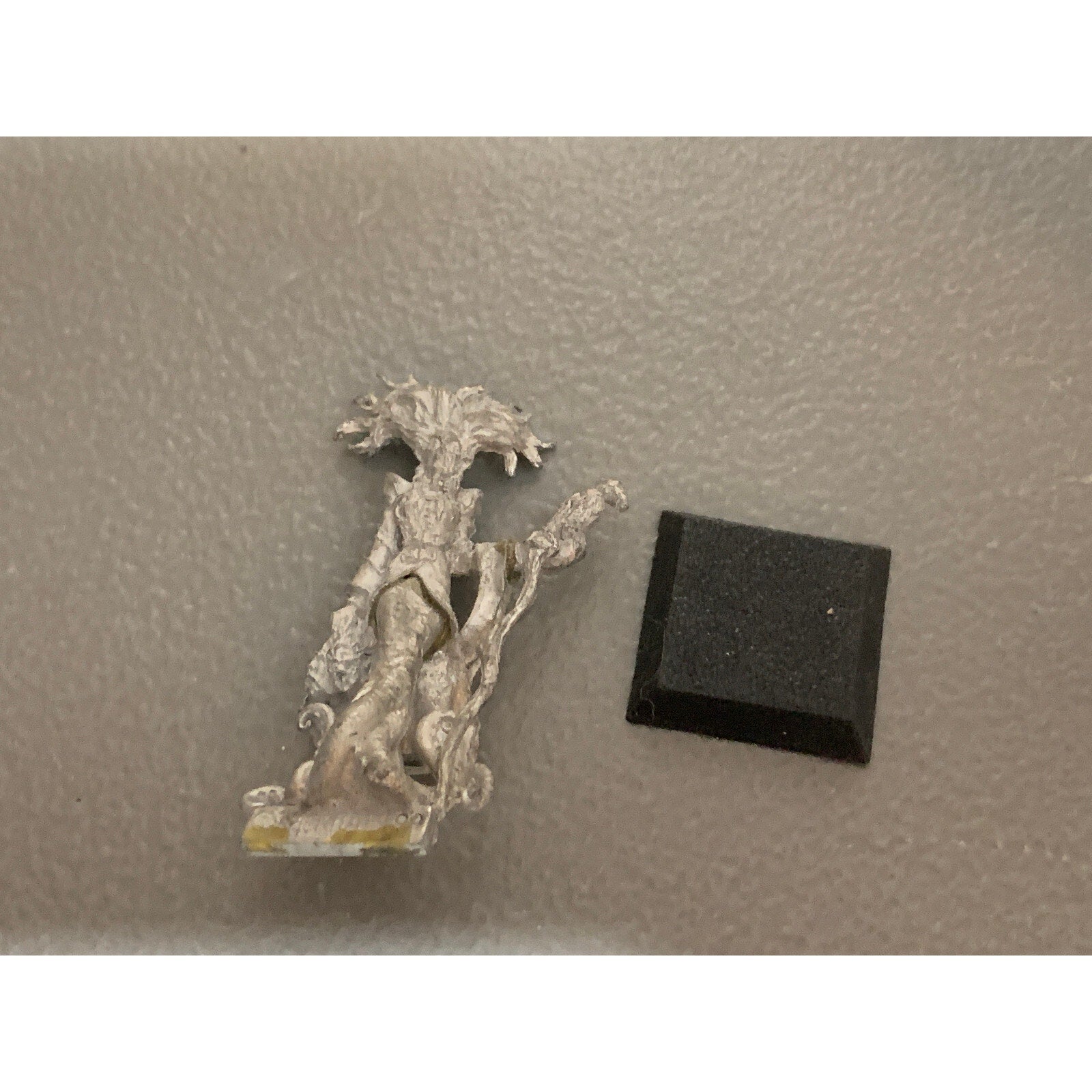 A10489 RACKHAM CONFRONTATION METAL OOP THE GORGON