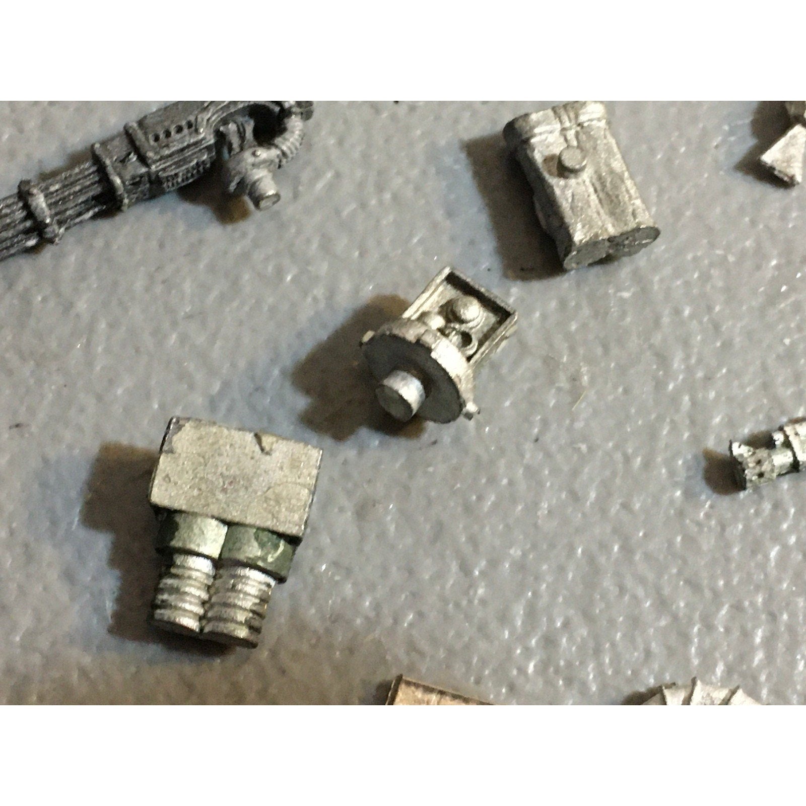 A32547 UNKNOWN MINIATURES ALL METAL BITS & INCOMPLETE LOT SCI-FI FUTURISTIC