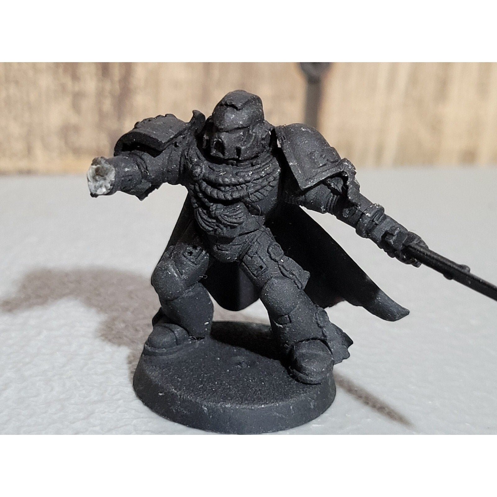 A18416 WARHAMMER 40K SPACE MARINES CAPTAIN LIEUTENANT POWER SWORD MISS BACKPACK