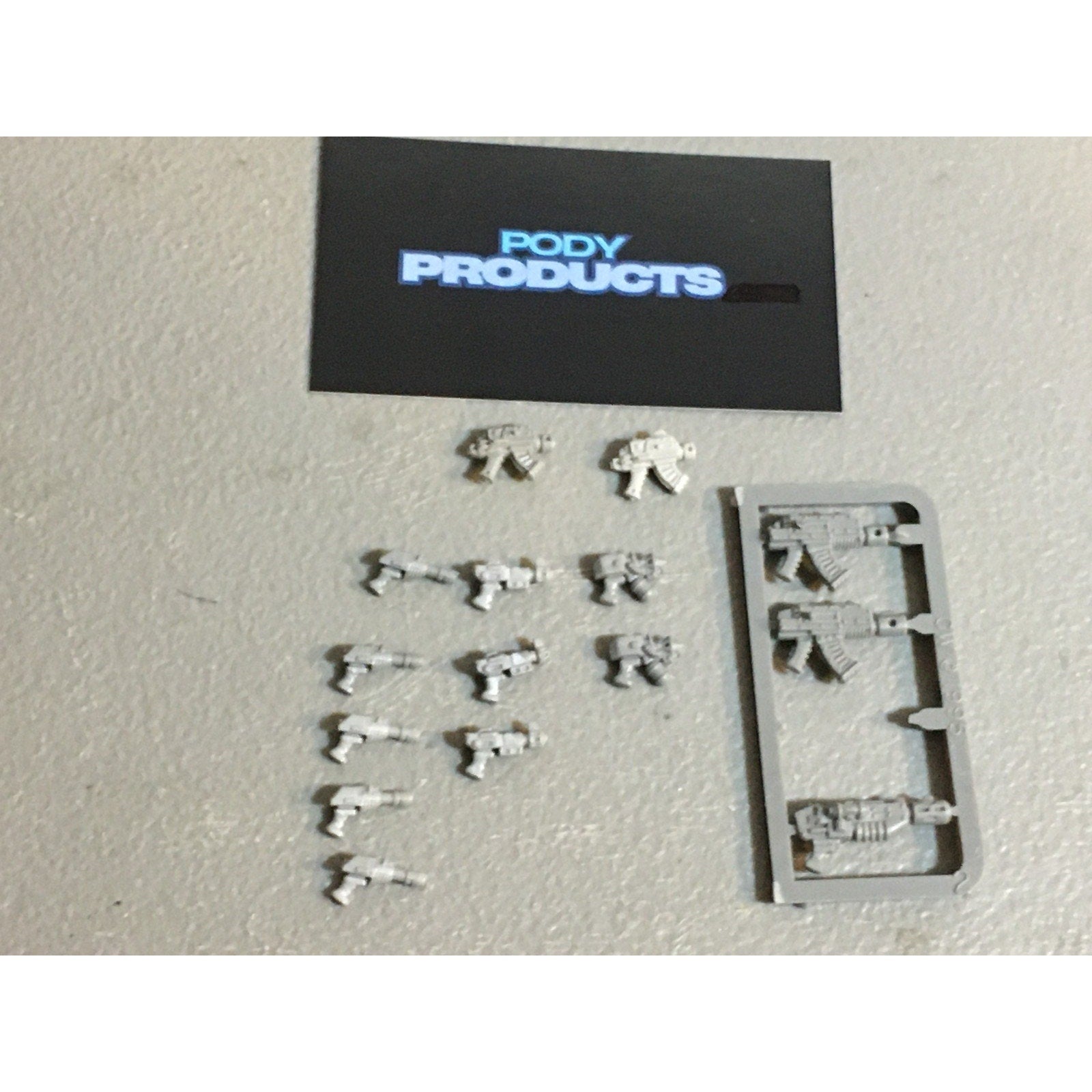 A33593 WARHAMMER 40K MIXED BITS LOT ROGUE TRADER PISTOLS GUNS GW