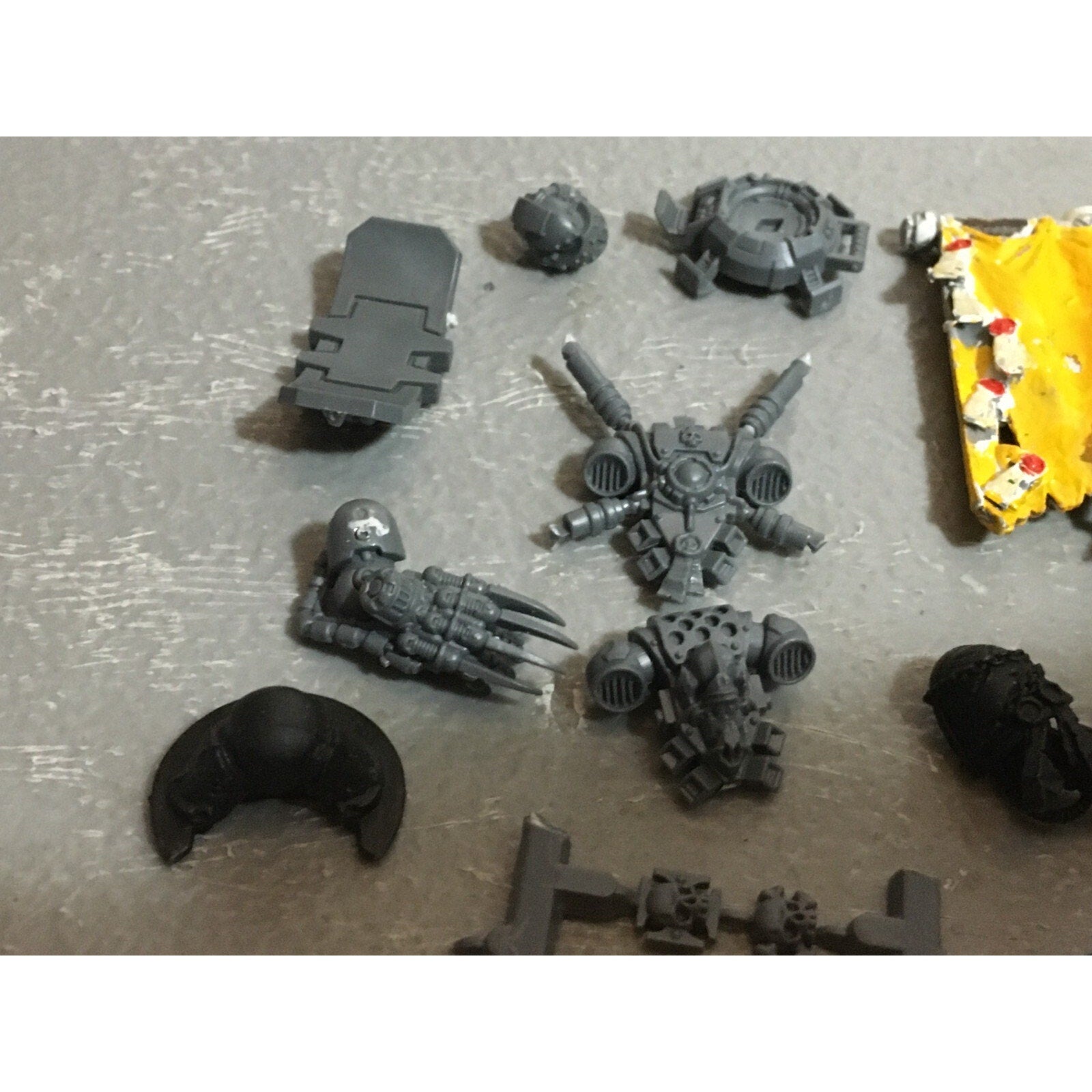 A20134 WARHAMMER 40K SPACE MARINES BITS LOT CHAPTERS BLOOD ANGELS GREY KNIGHTS