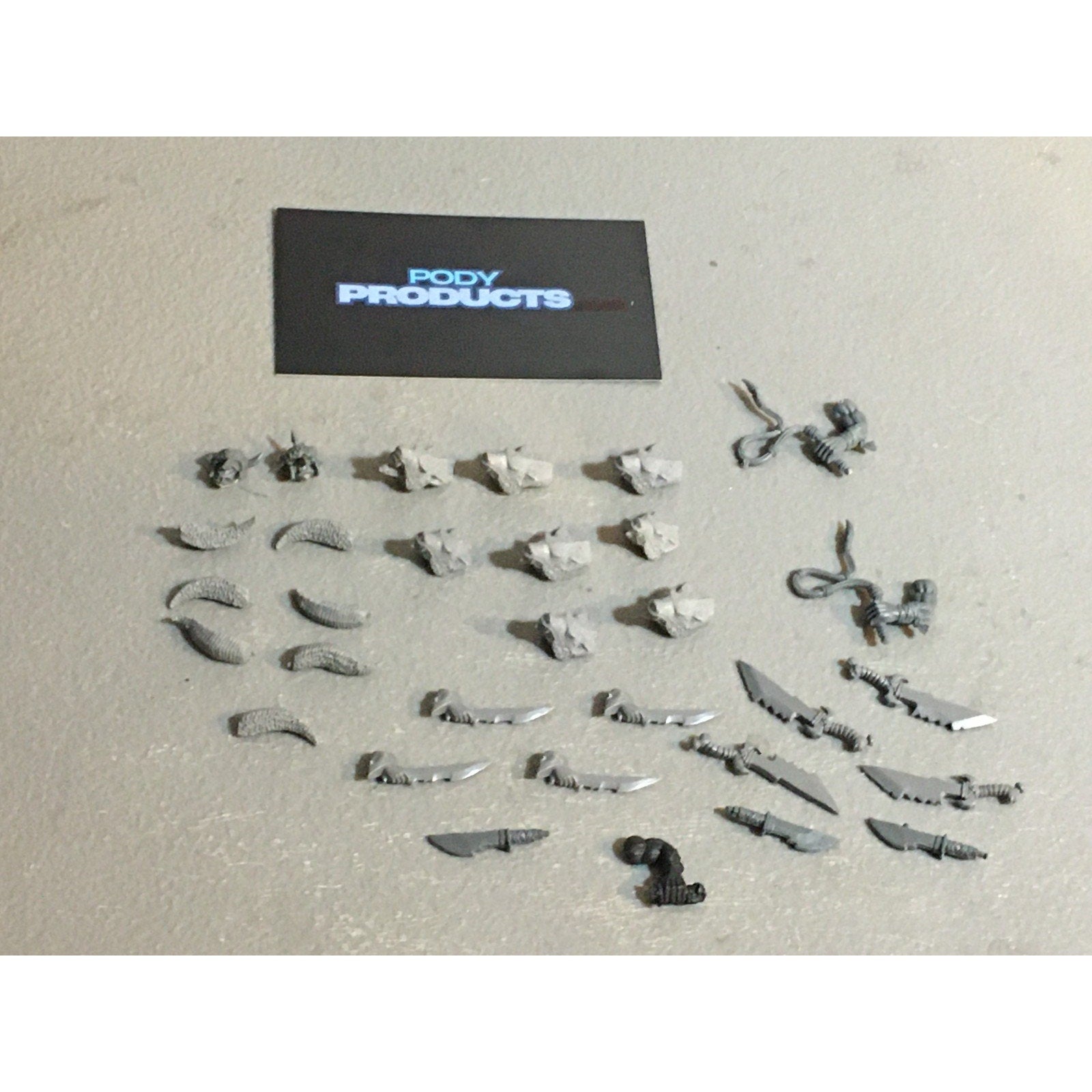 A33599 WARHAMMER FANTASY OLD WORLD ORCS GOBLINS BITS LOT WOLF NIGHT BULLY GW