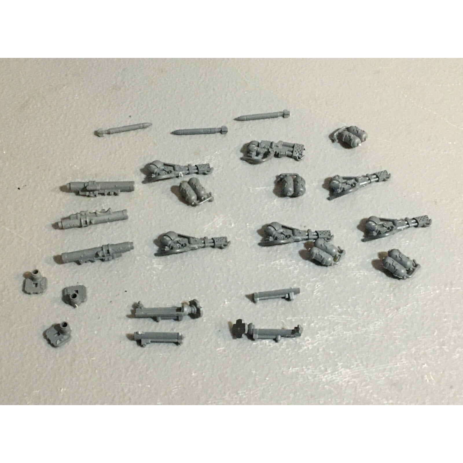 A17843 WARHAMMER 40K ASTRA IG GUARD CADIAN SPECIAL & HEAVY WEAPONS BITS LOT GW