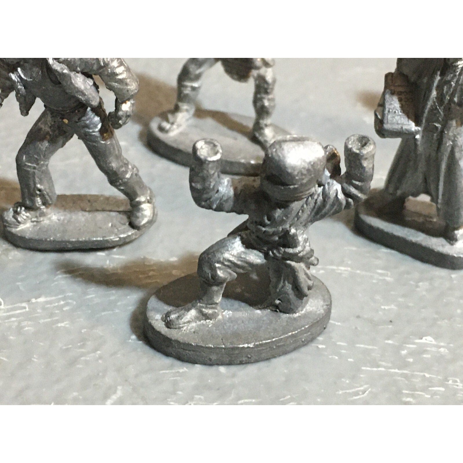 A6558 GRENADIER 8 PK METAL OOP MINIATURES WARRIOR NINJA MUSICIAN 1 INCOMPLETE
