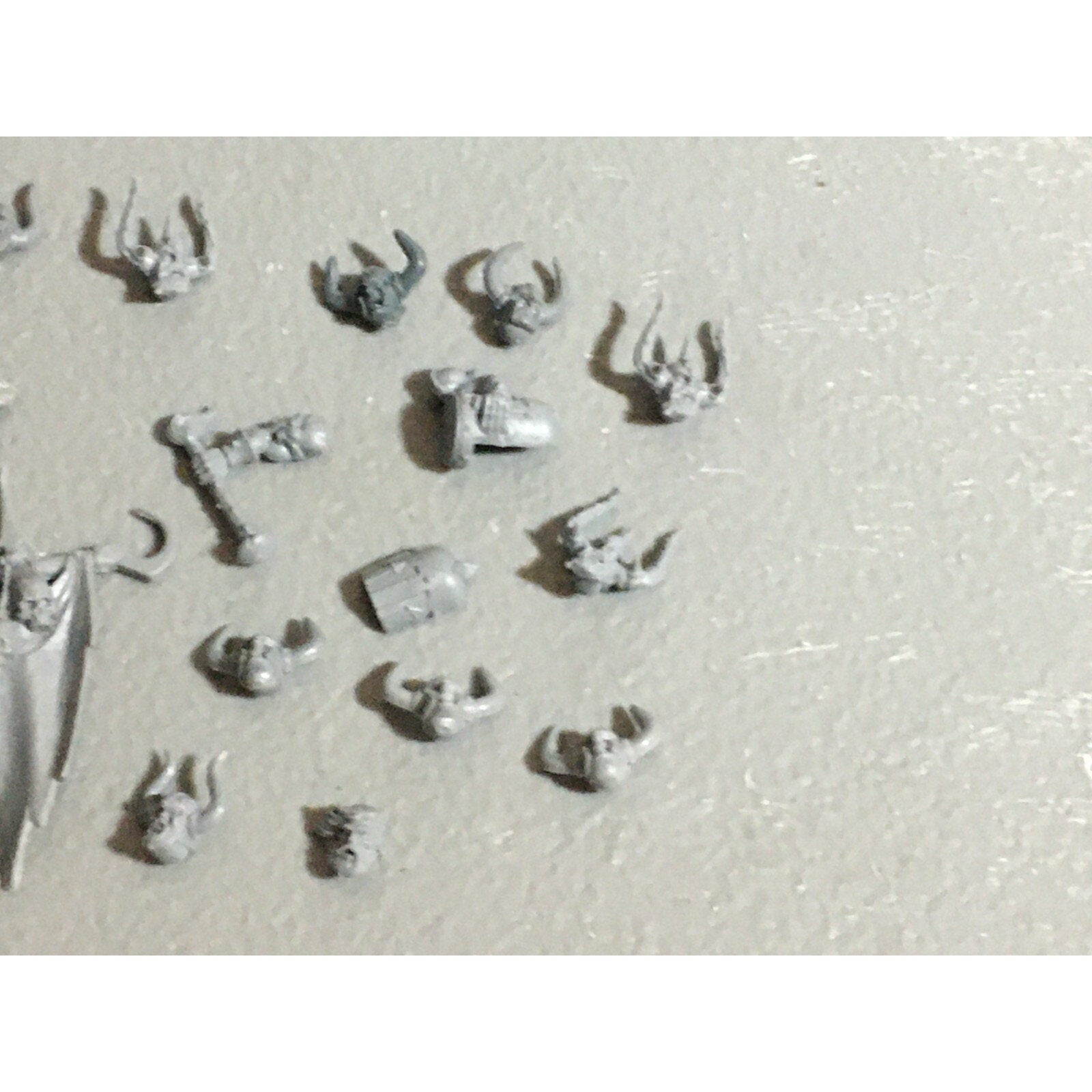 A22195 WARHAMMER FANTASY CHAOS MORTALS BITS LOT MIXED MARAUDER MIXED GW