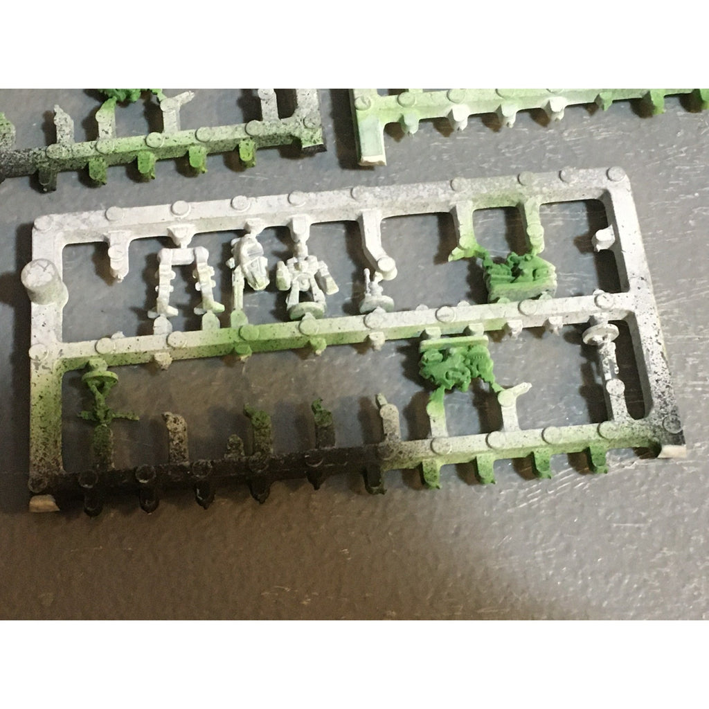 A24562 EPIC 40K IMPERIAL GUARD ROBOTS BIKES WAR WALKERS ON SPRUE GW WARHAMMER