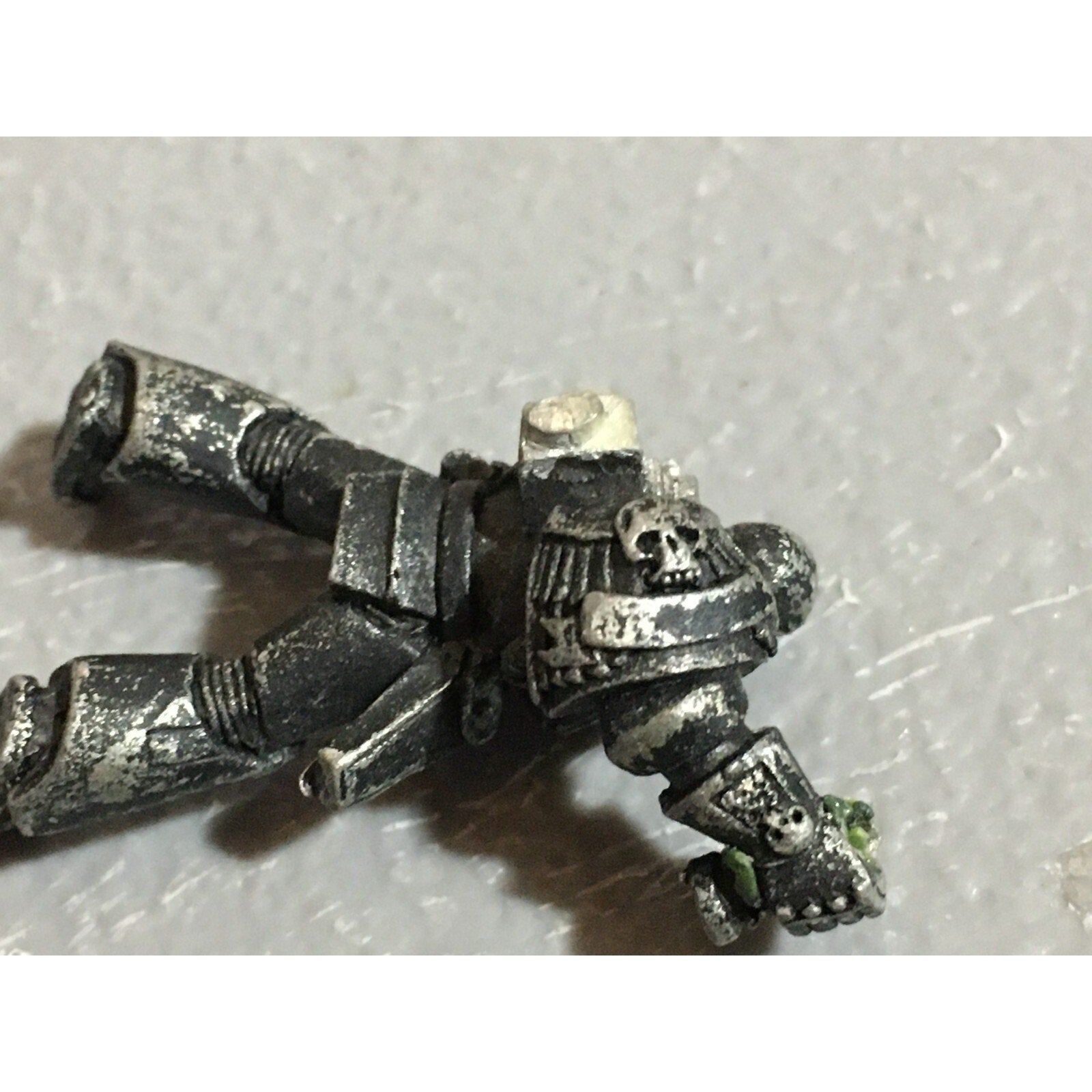 A21117 WARHAMMER 40K SPACE MARINES METAL OOP BITS LOT SHOULDER SCOUT CHAPLAIN