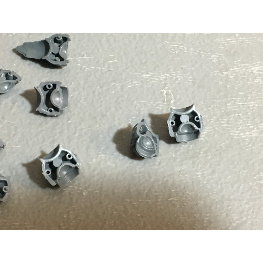 A23073 WARHAMMER 40K CSM CHAOS SPACE MARINES BITS LOT HEADS TORSOS GW