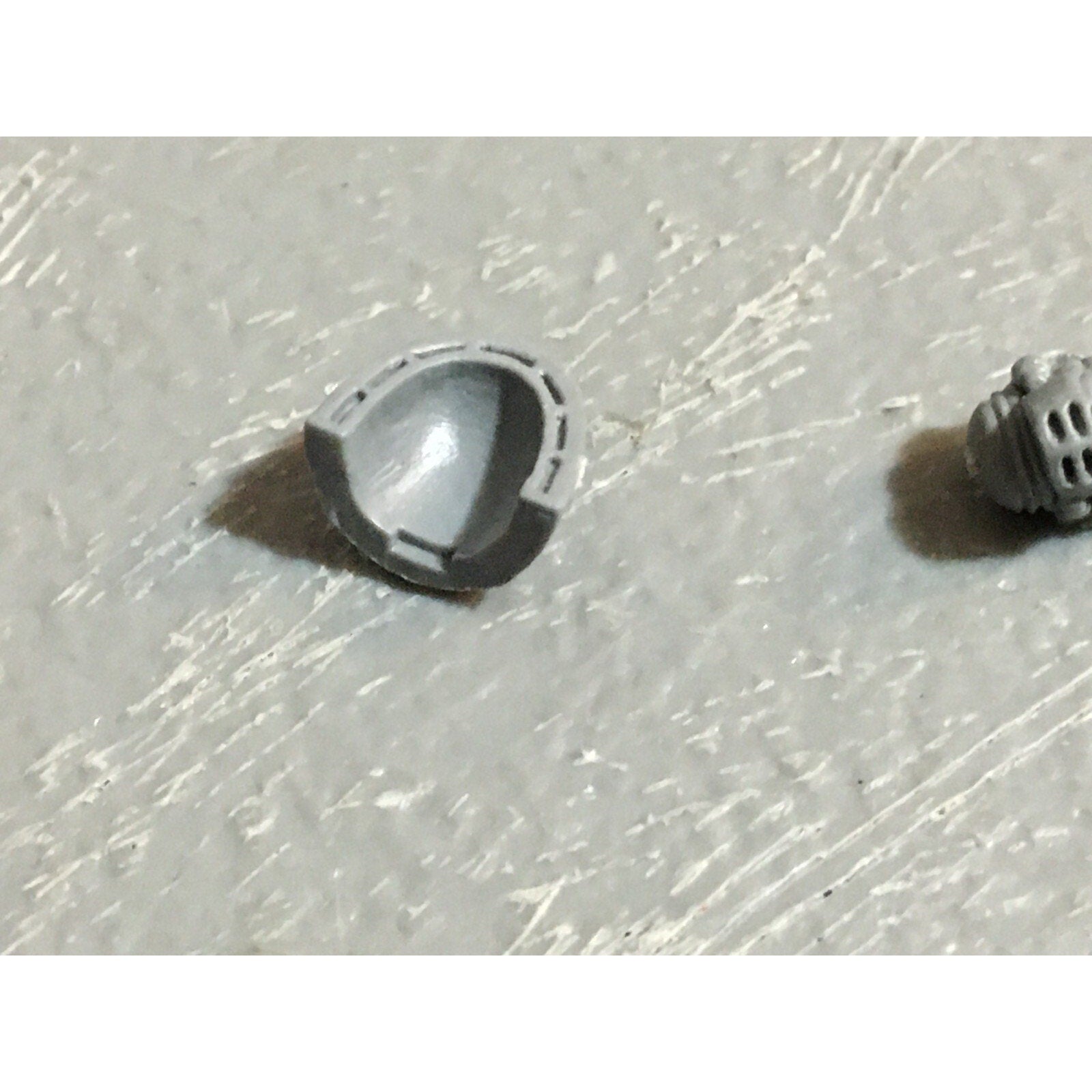 A23156 WARHAMMER 40K CHAOS SPACE MARINES BITS LOT MIXED LEGS ARMS HEADS GW