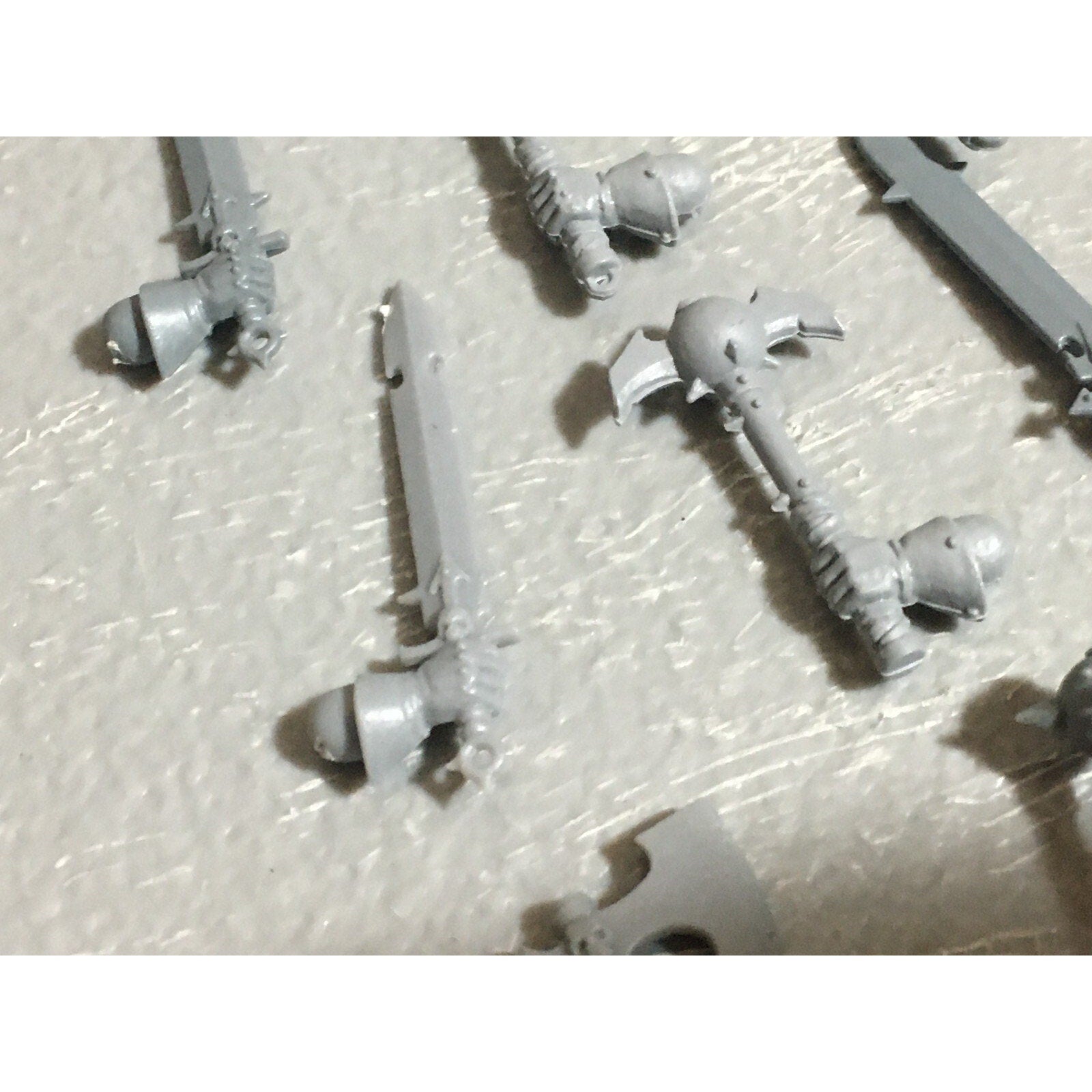 A22718 WARHAMMER FANTASY CHAOS MORTALS WARRIORS BITS LOT HANDS GW
