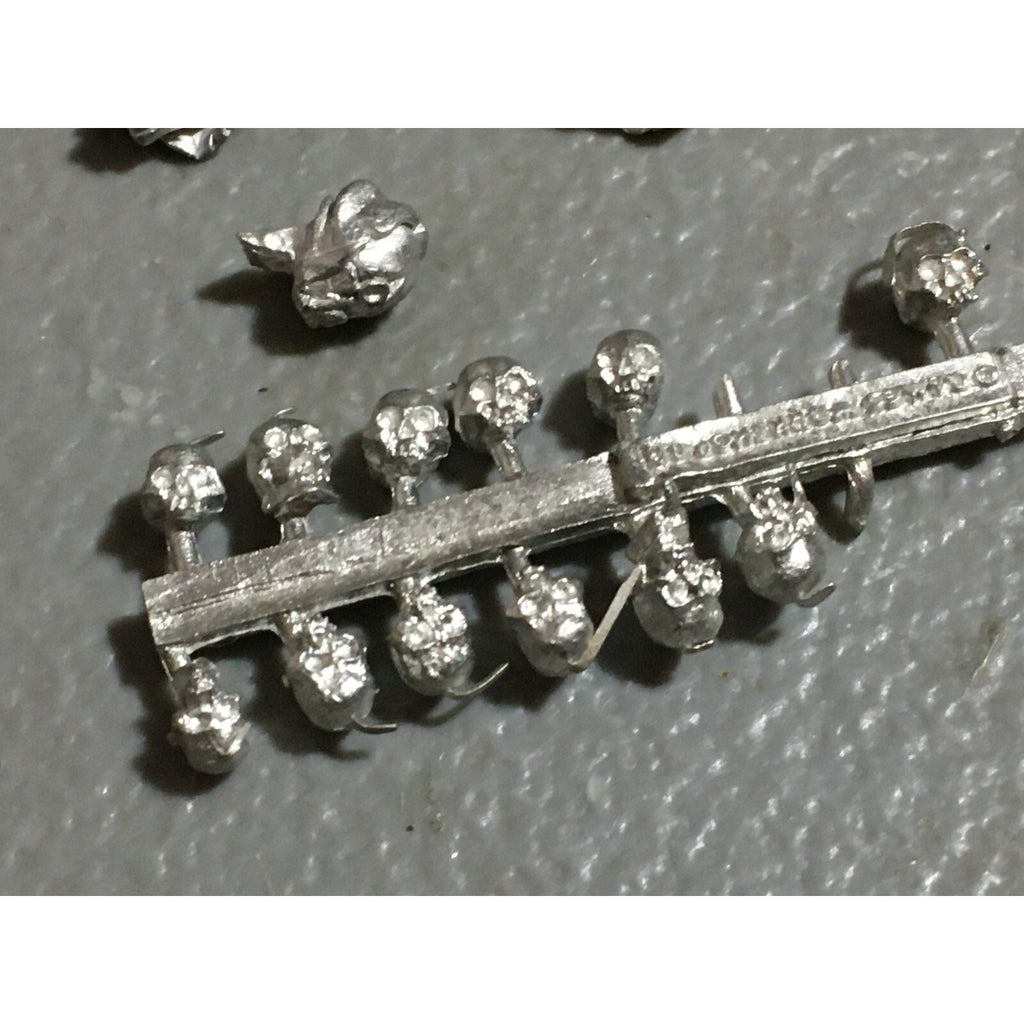 A22408 WARHAMMER FANTASY MIXED METAL BITS LOT HEADS ARMS WEAPONS GW