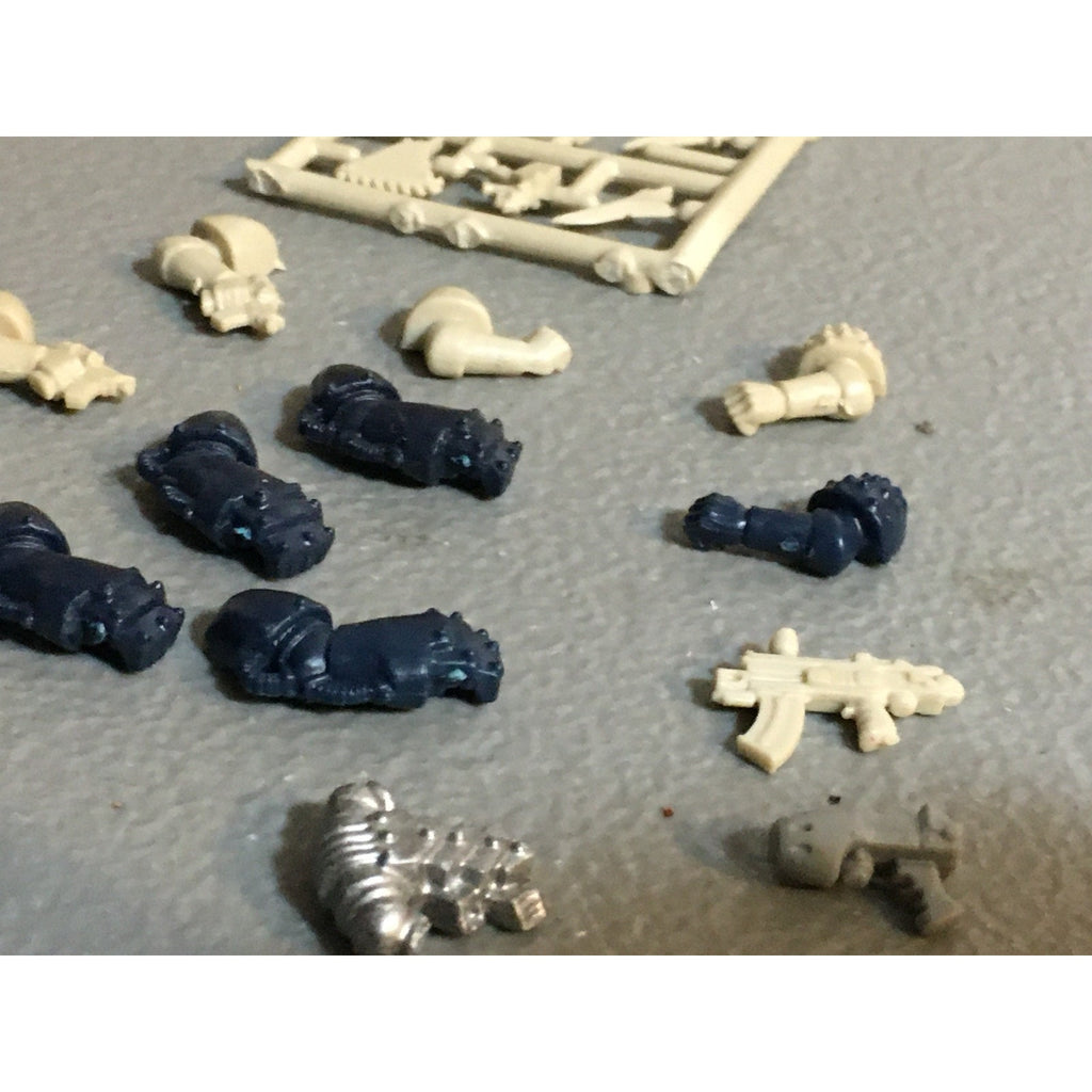A30752 WARHAMMER 40K SPACE MARINES RTB01 BITS LOT ROGUE TRADER ARMS BLADE GW
