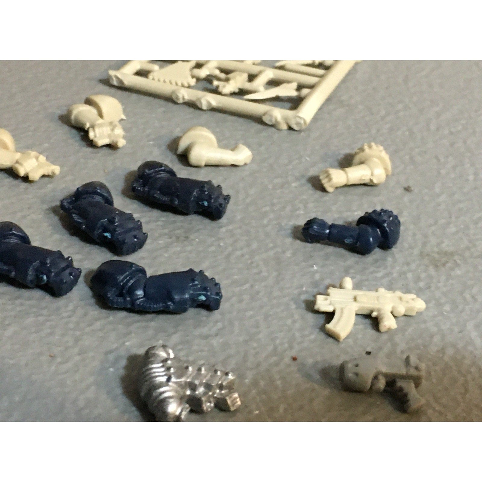 A30752 WARHAMMER 40K SPACE MARINES RTB01 BITS LOT ROGUE TRADER ARMS BLADE GW