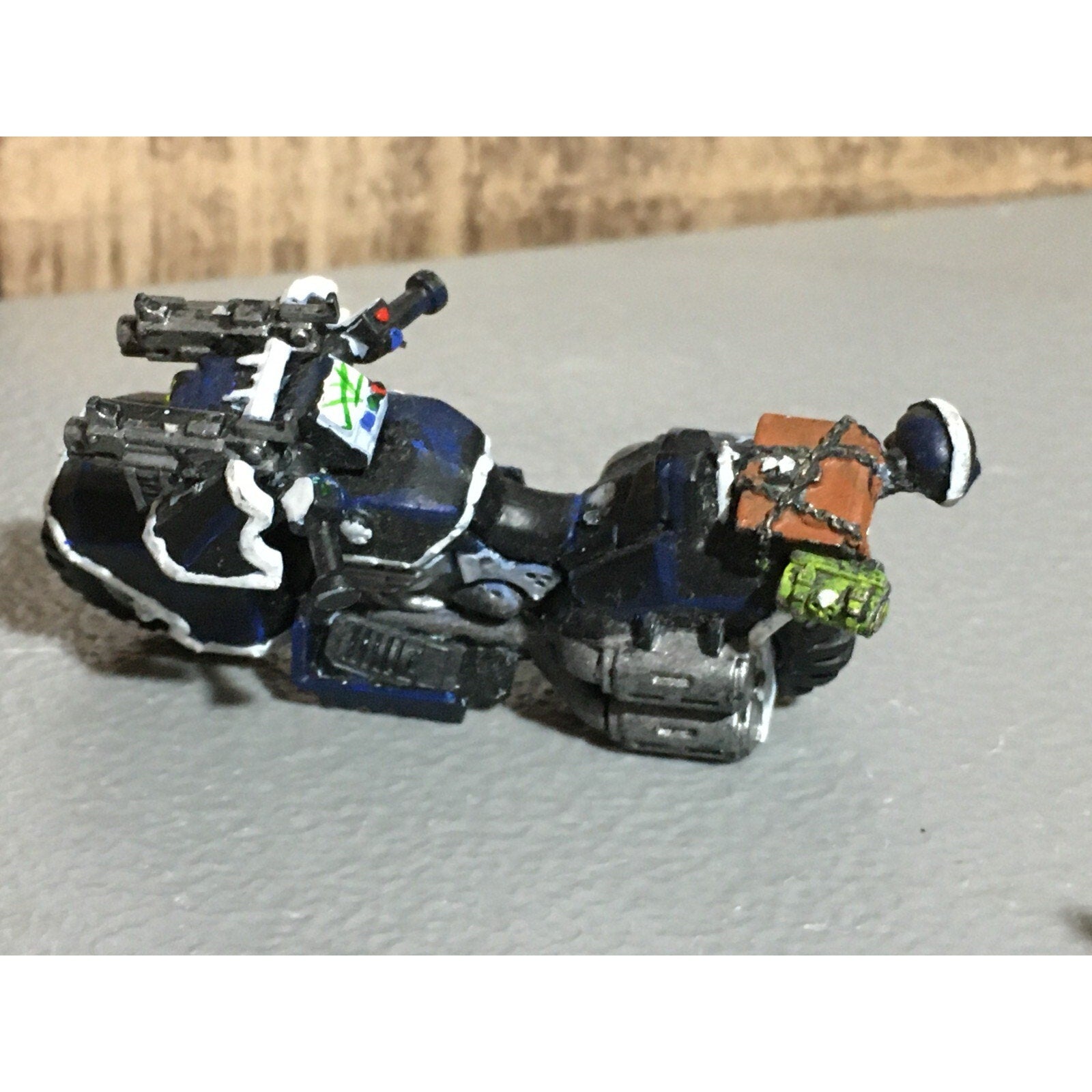 A20736 WARHAMMER 40K METAL SPACE MARINES METAL CAPTAIN ON BIKE OOP BIKER