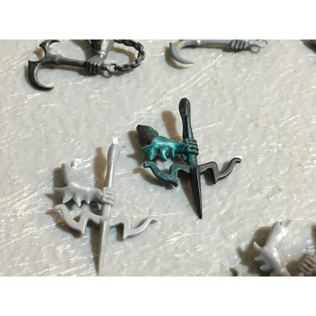 A23451 WARHAMMER FANTASY DARK ELVES BITS LOT ARMS HEADS SHIELDS GAMES WORKSHOP