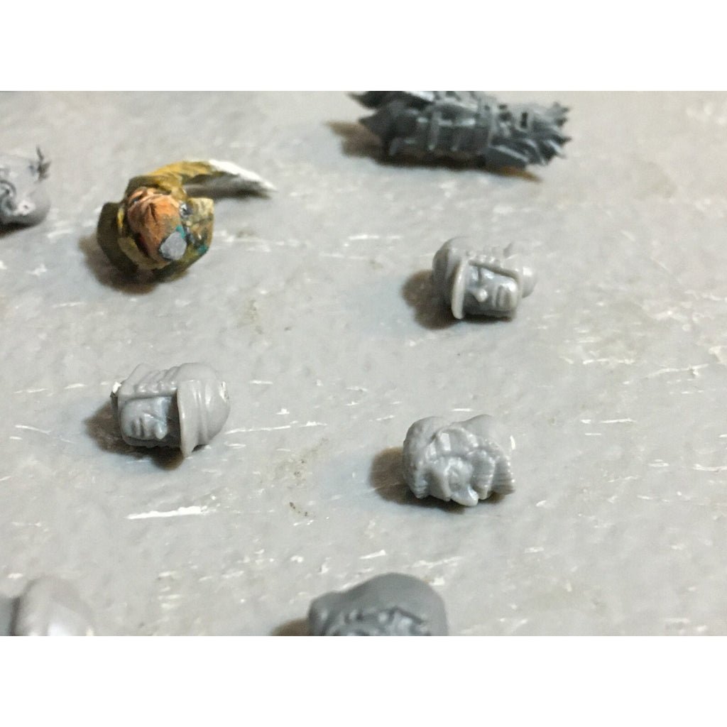 A23441 WARHAMMER FANTASY THE EMPIRE BITS LOT HEADS GAMES WORKSHOP GW