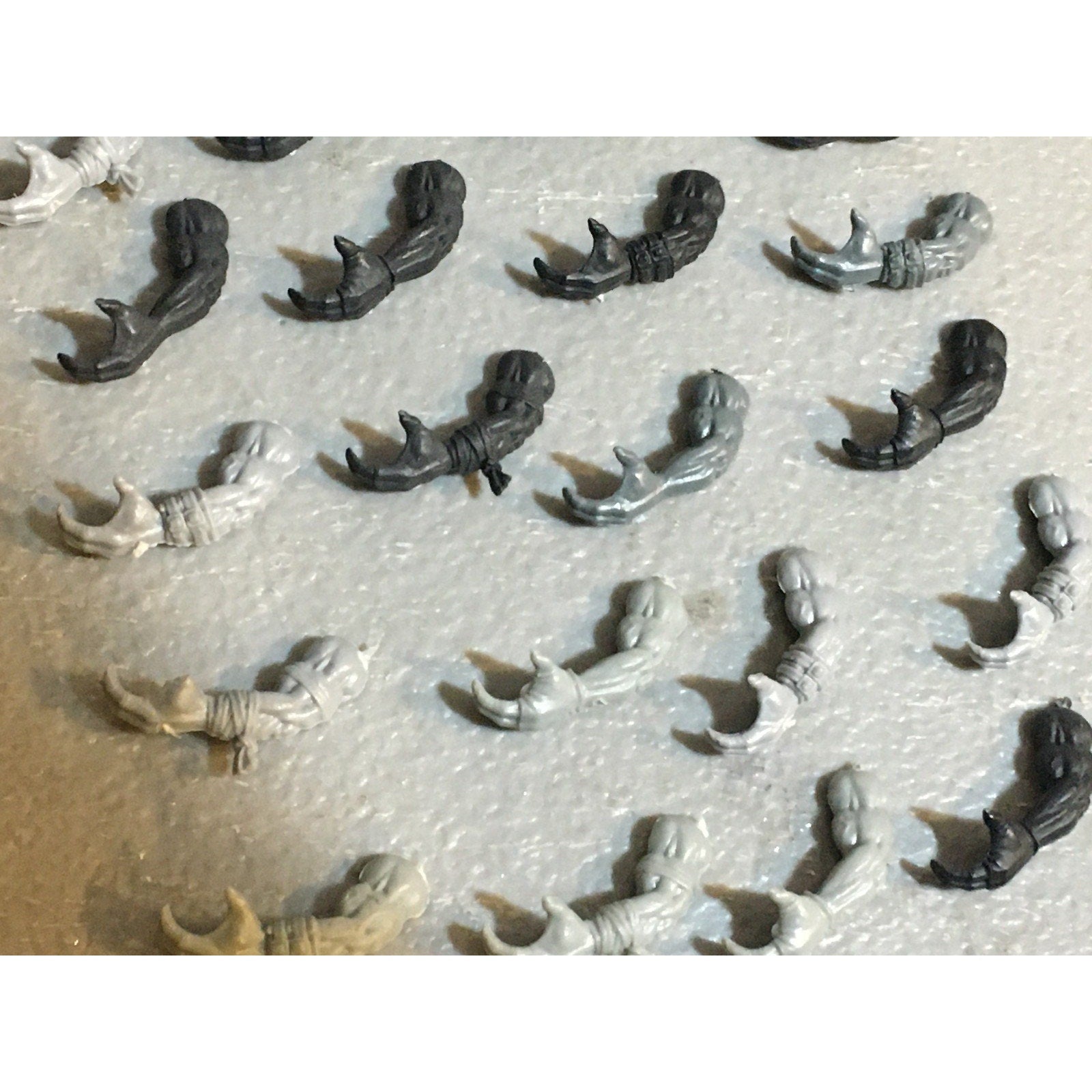 A33573 WARHAMMER 40K SPACE ORKS BITS LOT ARMS GW GAMES WORKSHOP
