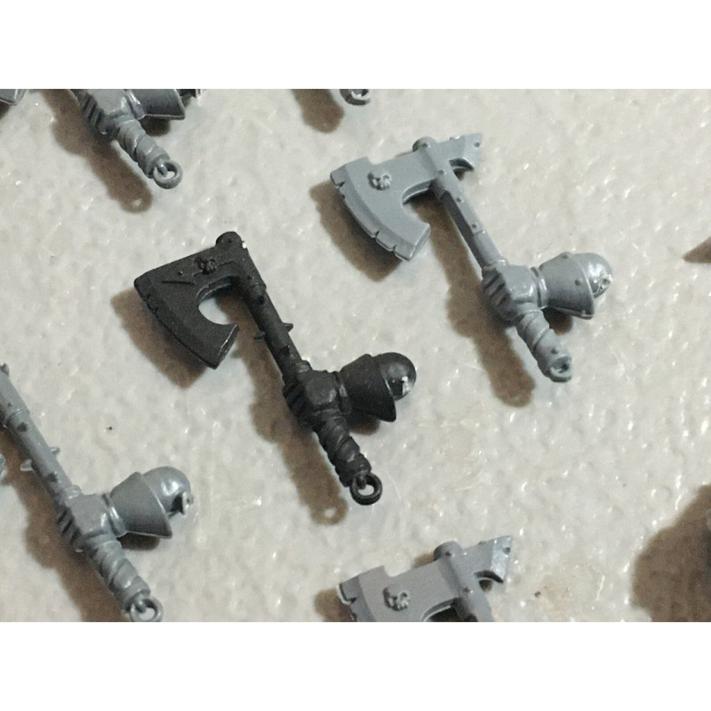 A22212 WARHAMMER FANTASY CHAOS MORTALS BITS LOT AXE HANDS GAMES WORKSHOP