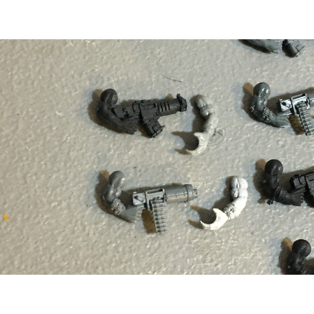 A33564 WARHAMMER 40K SPACE ORKS BITS LOT ARMS SHOOTA GW GAMES WORKSHOP