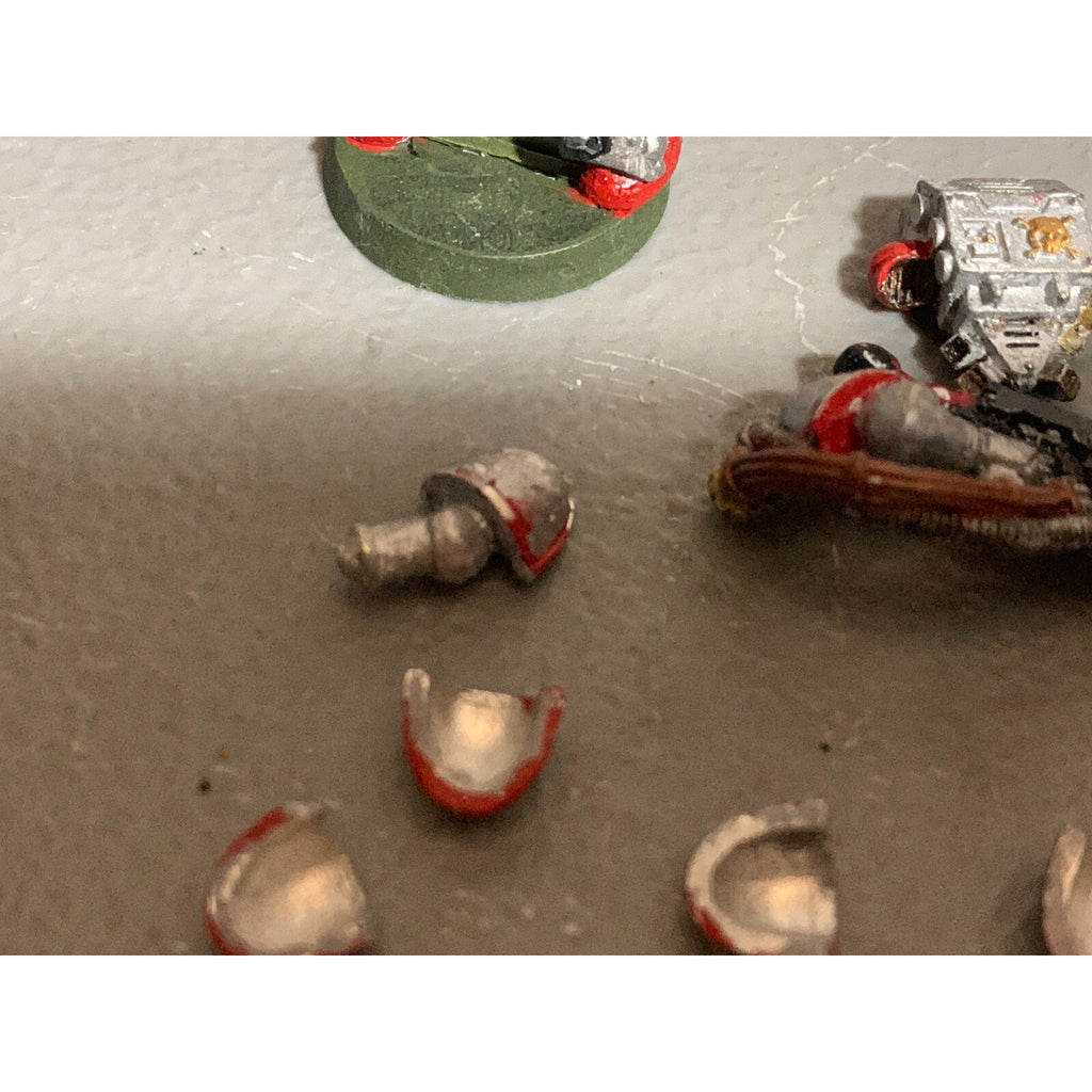 A23309 WARHAMMER 40K SPACE MARINES METAL BITS LOT HEAVY DARK ANGELS SHOULDER PAD
