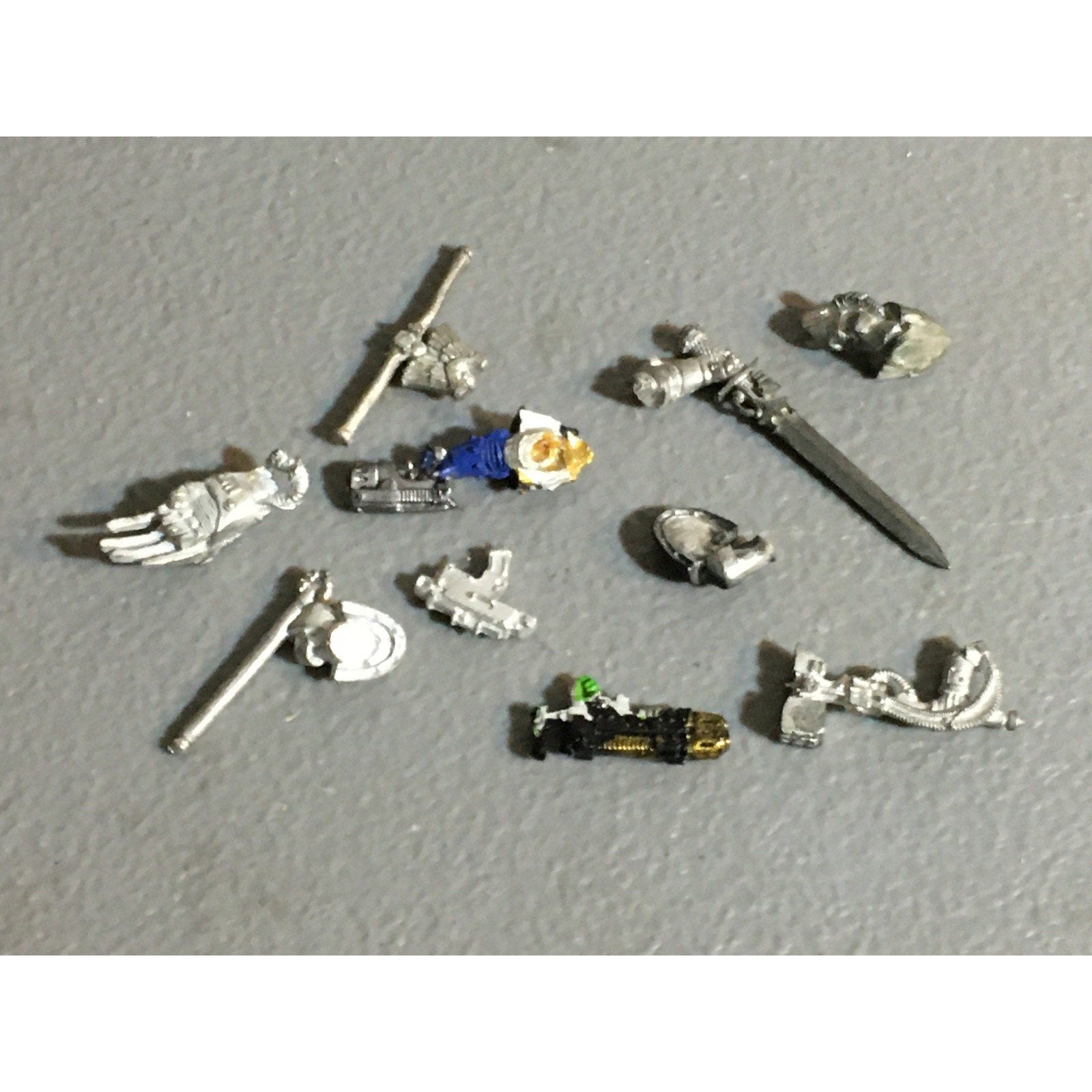A32485 WARHAMMER 40K SPACE MARINES METAL BIT LOT PLASMA ARM HAMMER GW