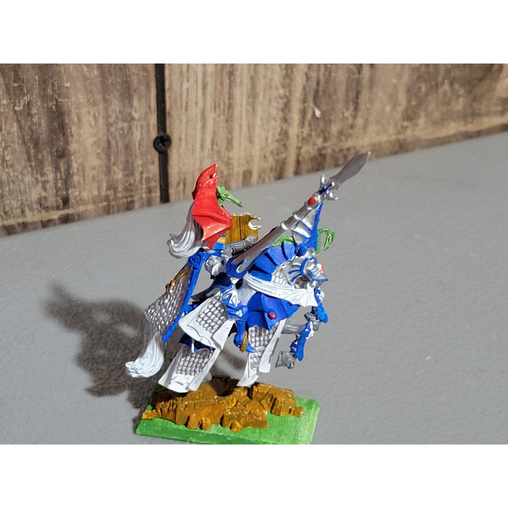A17899 WARHAMMER FANTASY HIGH ELVES PRINCE CUST ARM / NO SHOULDER PAD