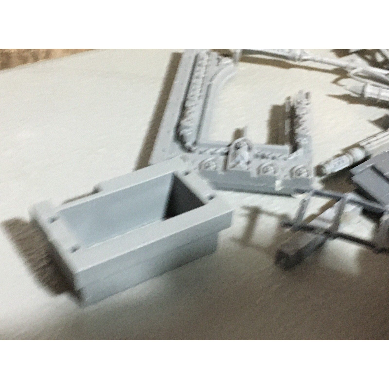 A20099 WARHAMMER 40K NECROMUNDA BITS LOT WALLS LIGHTS GAMES WORKSHOP