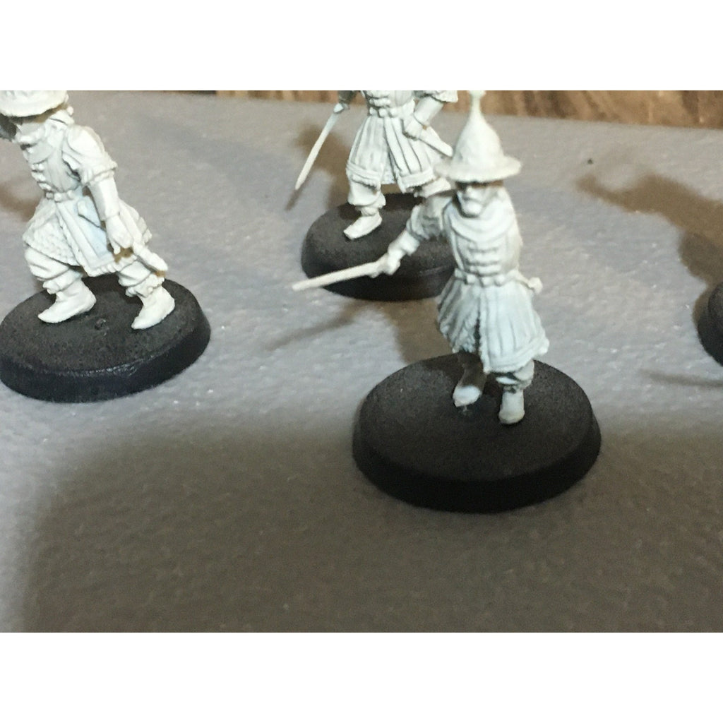 A30401 LOTR LORD RINGS GAMES WORKSHOP LAKE-TOWN GUARD 5 PK MISS 1 ARM FINECAST