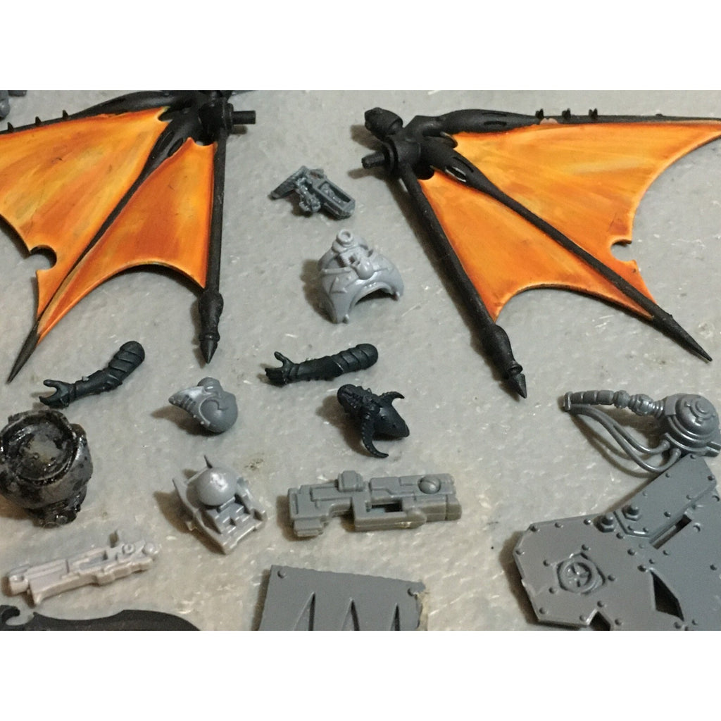 A20141 WARHAMMER 40K BITS LOT MECHANICUS SPACE MARINES ELDAR TAU